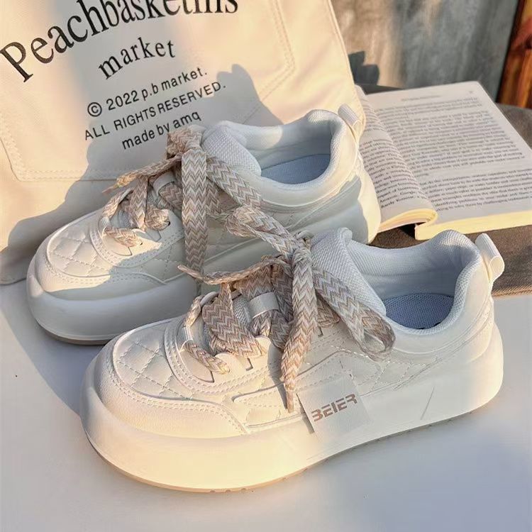 Damen modische Sneaker mit quilted Design und robustem Fersenbereich Heidi Mode - Image 3