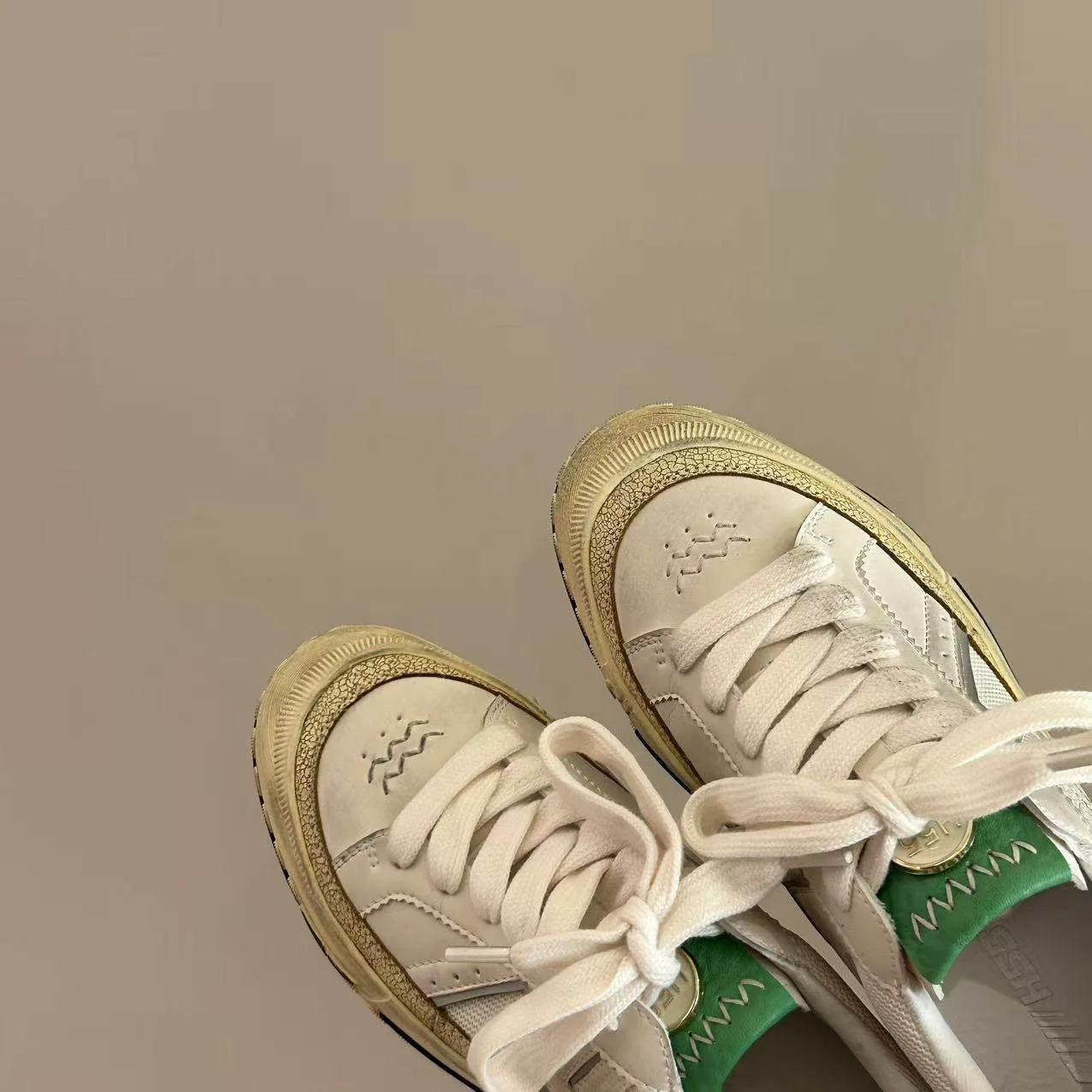 Damen Modische Sneakers mit atmungsaktivem Obermaterial und flexiblem Sohlenaufbau Heidi Mode - Image 4