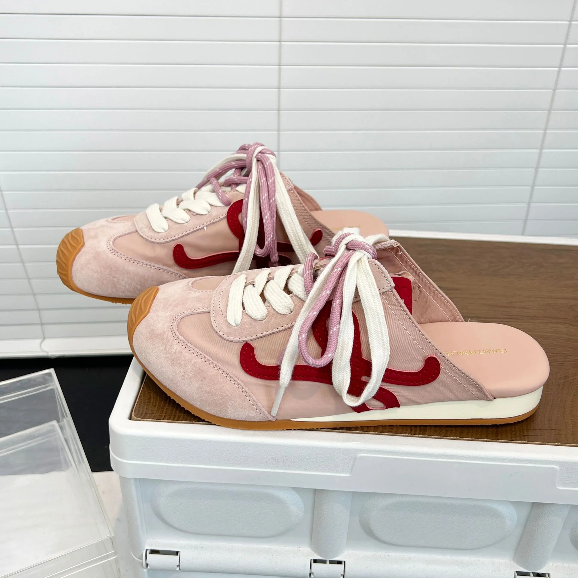 Damen Modische Sneakers mit atmungsaktiver Konstruktion und rutschfester Sohle Heidi Mode - Image 3