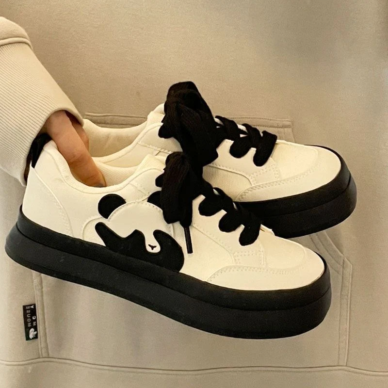 Damen Modische Sneakers mit auffälligem Design und prägnanter Sohle Heidi Mode - Image 4