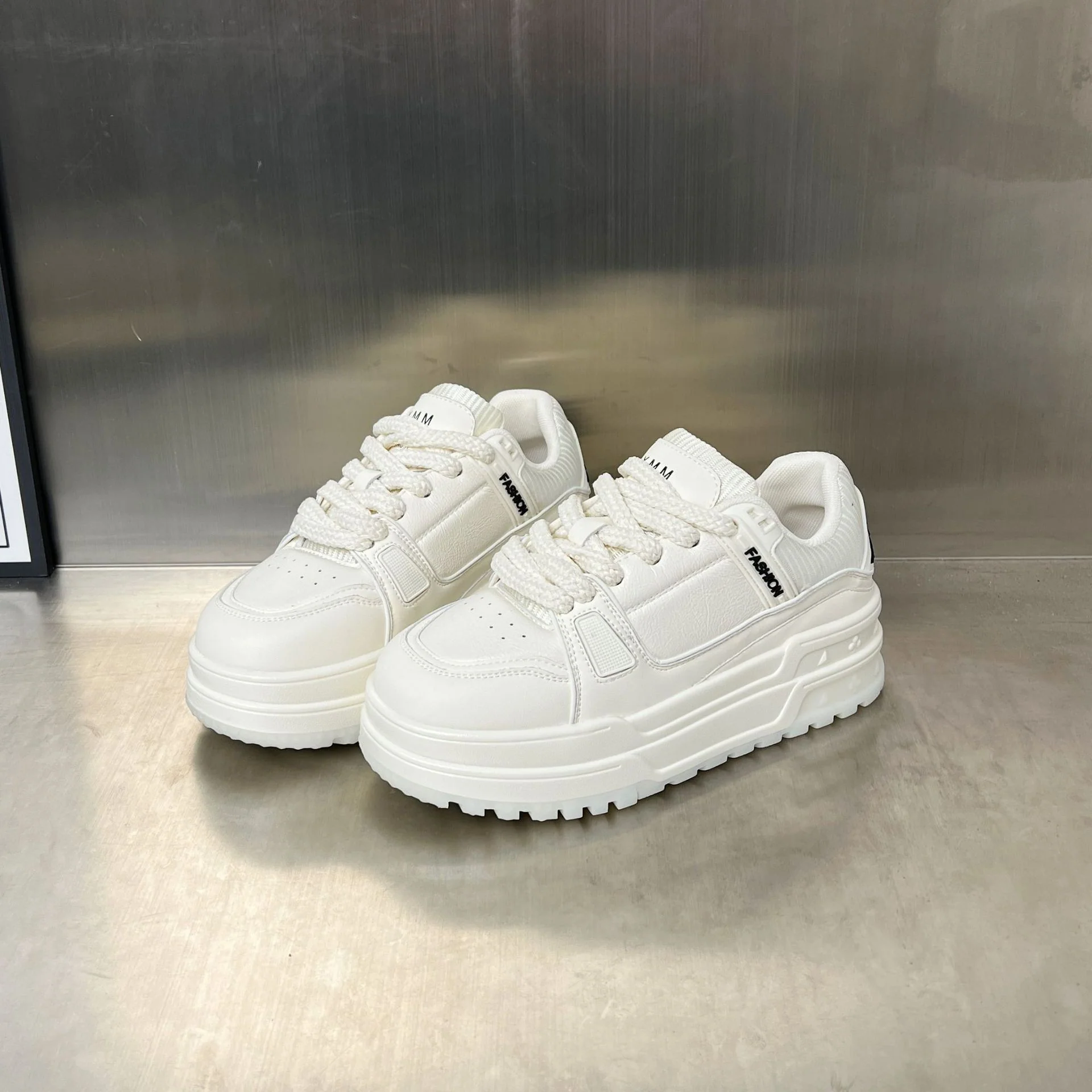 Damen modische Sneakers mit dickem Plateau und atmungsaktiver Obermaterialbeschaffenheit Heidi Mode - Image 7