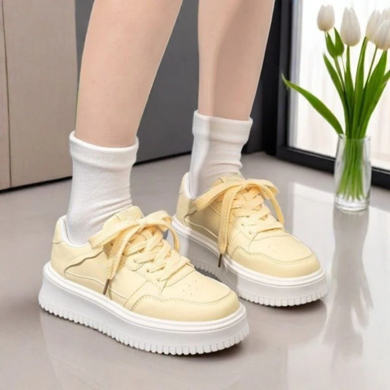 Damen Modische Sneakers mit dicker Sohle und atmungsaktiver Oberflächenstruktur Heidi Mode - Image 3