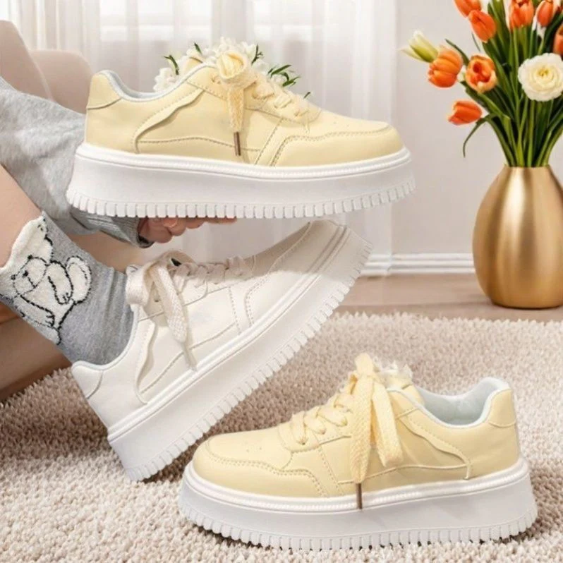 Damen Modische Sneakers mit dicker Sohle und atmungsaktiver Oberflächenstruktur Heidi Mode - Image 4