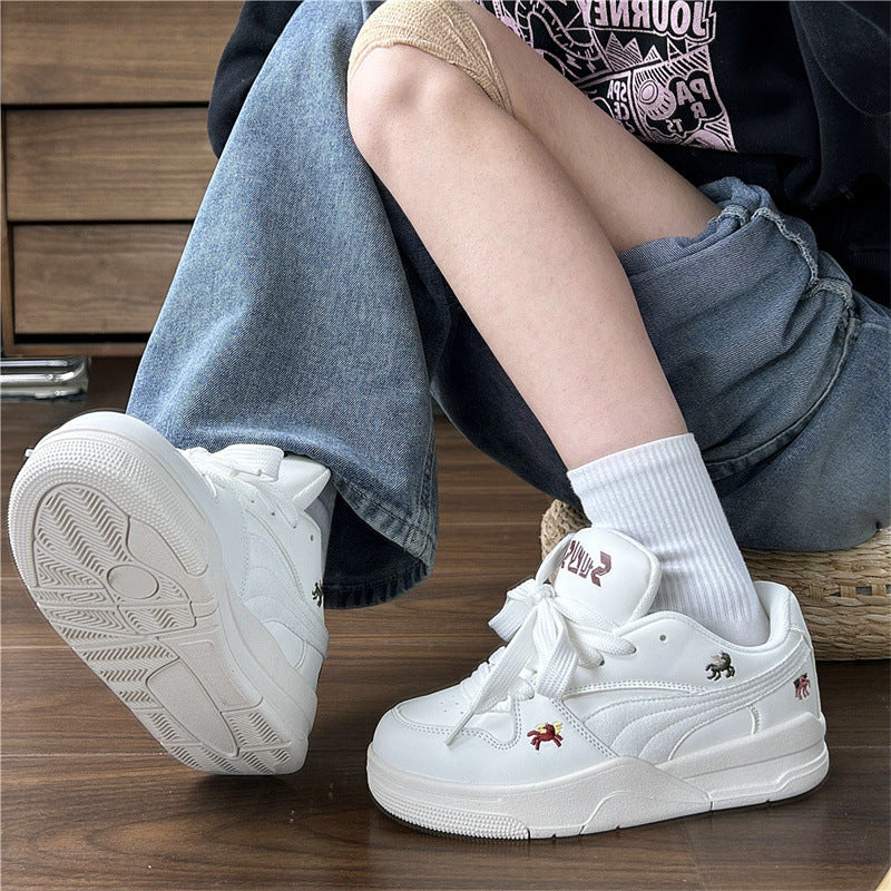 Damen modische Sneakers mit einzigartigen Stickereien und gepolsterter Sohle Heidi Mode - Image 4