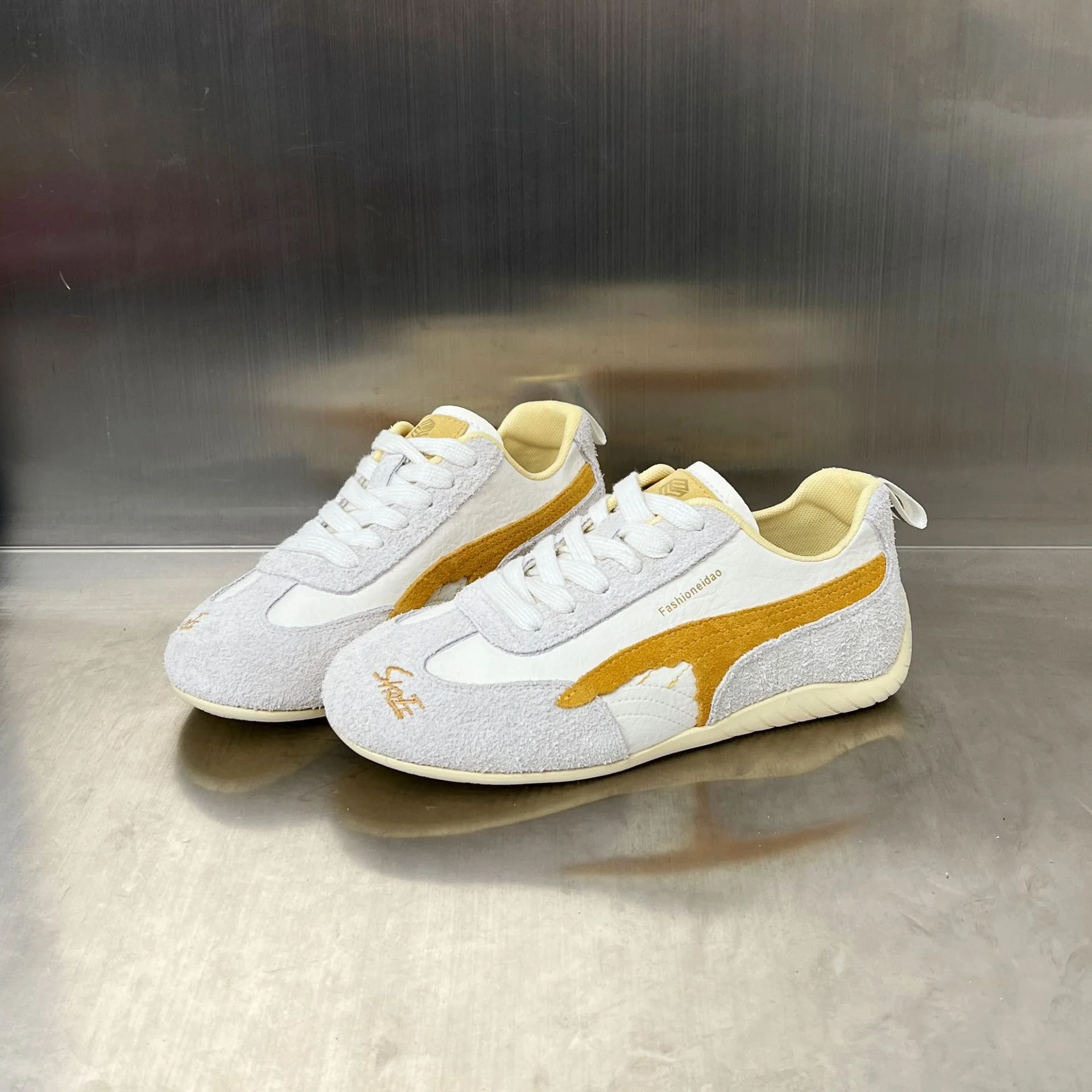 Damen Modische Sneakers mit elegantem Obermaterial und rutschfester Sohle Heidi Mode - Image 4