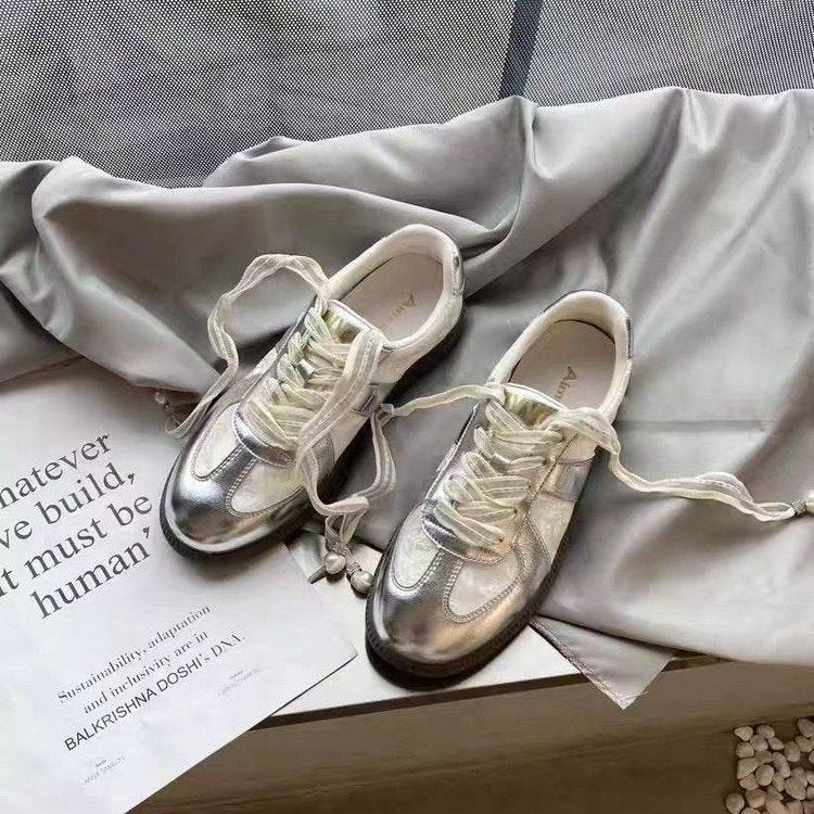 Damen Modische Sneakers mit floralem Design und dekorativen Schnürsenkeln Heidi Mode - Image 2