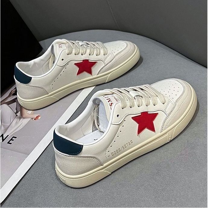 Damen modische Sneakers mit funkelnden Sternenapplikationen und atmungsaktiver Sohlenkonstruktion Heidi Mode - Image 3
