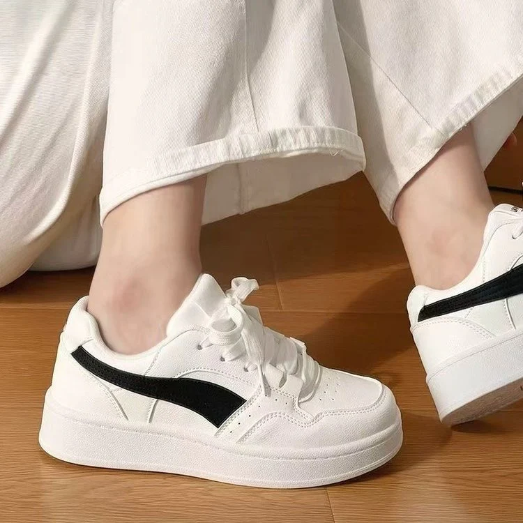 Damen Modische Sneakers mit hoher Plateausohle und sportlichem Design Heidi Mode - Image 4