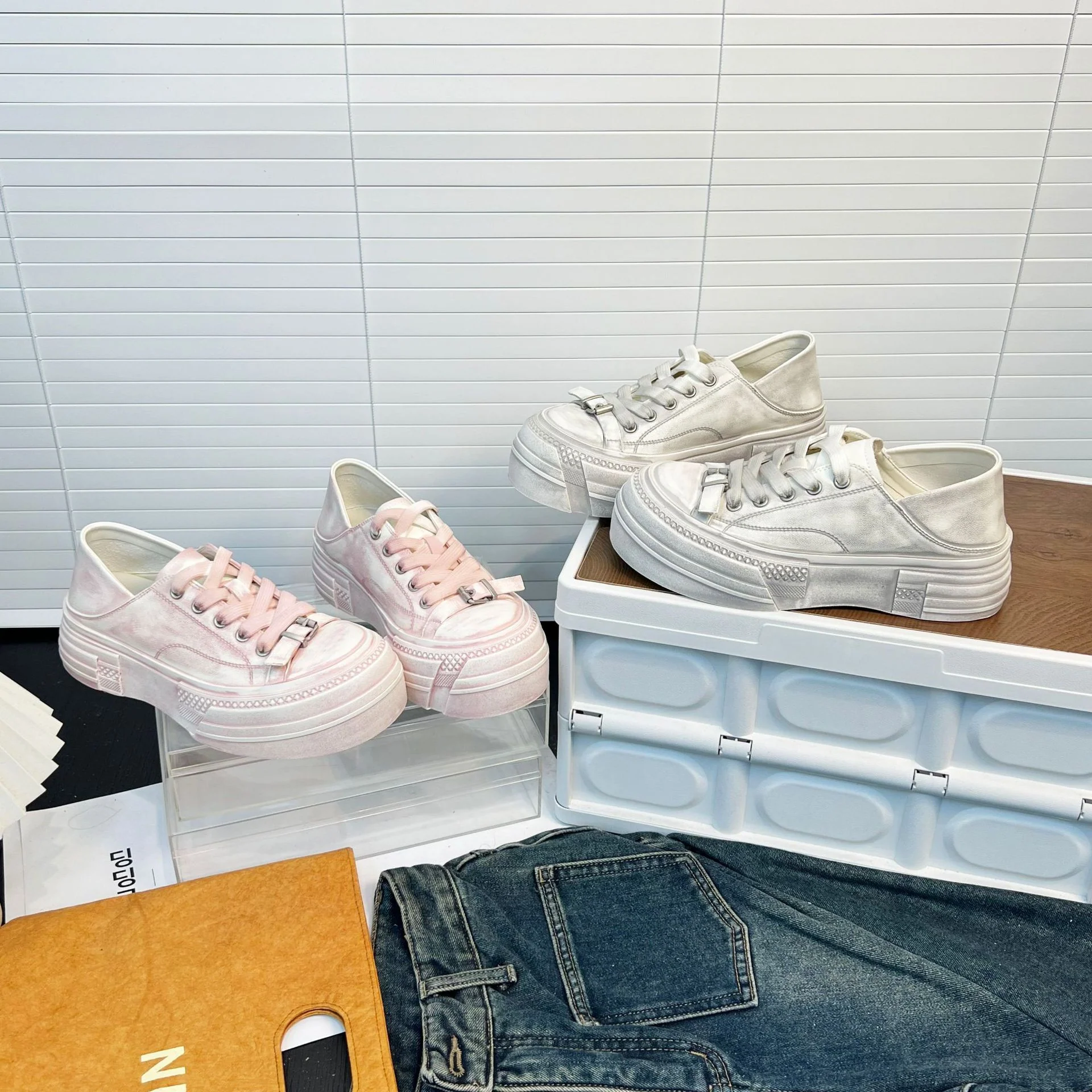 Damen modische Sneakers mit stabiler Plateau-Sohle und praktischem Schnürsystem Heidi Mode - Image 3