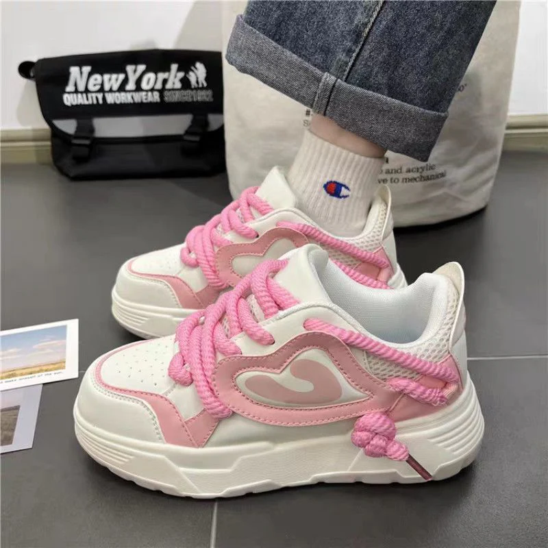 Damen modische Sneakers mit verspieltem Design und weicher Dämpfung Heidi Mode - Image 4
