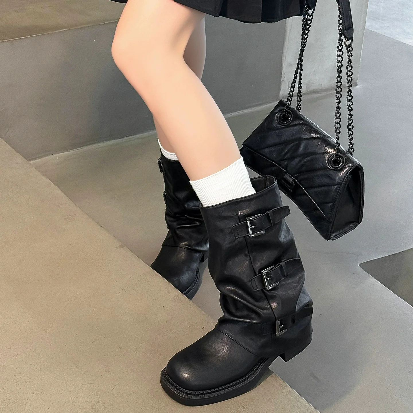 Damen modische Stiefel mit dekorativen Schnallen und robustem Profil Heidi Mode - Image 7