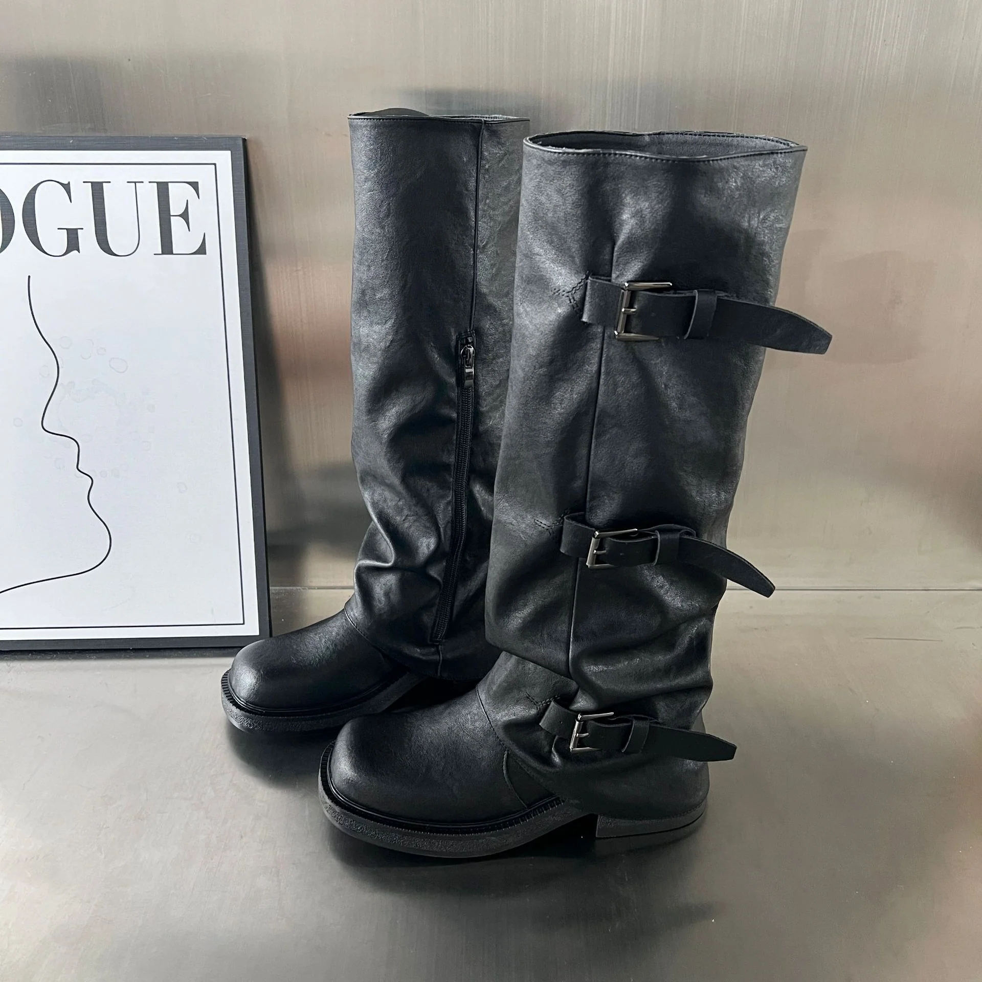 Damen modische Stiefel mit verstellbaren Riemen und robustem Profil Heidi Mode - Image 2