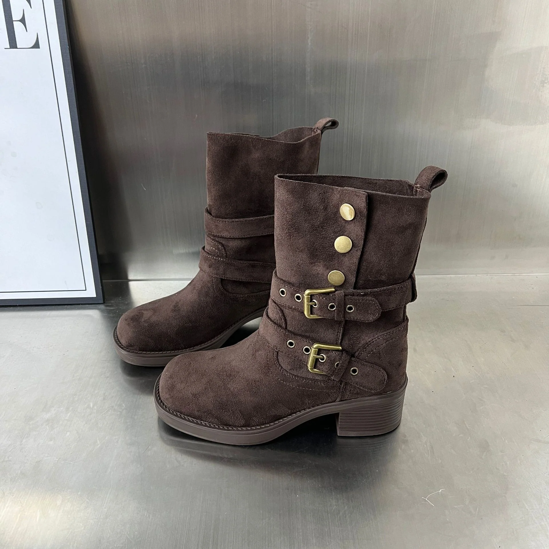Damen Modische Stiefeletten mit eleganten Schnallen und bequemer Absatzhöhe Heidi Mode - Image 7
