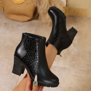 Damen modische Stiefeletten mit glänzender Oberflächenstruktur und komfortablem Blockabsatz Heidi Mode - Image 6
