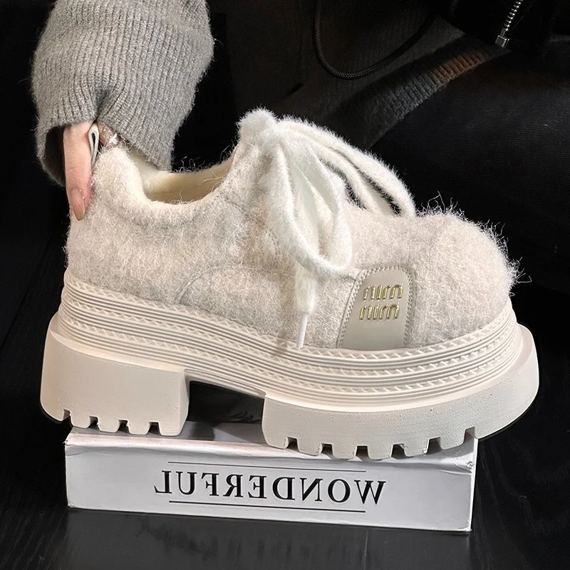 Damen Modische und atmungsaktive Plateau-Sneaker mit kuscheligem Obermaterial Heidi Mode - Image 7