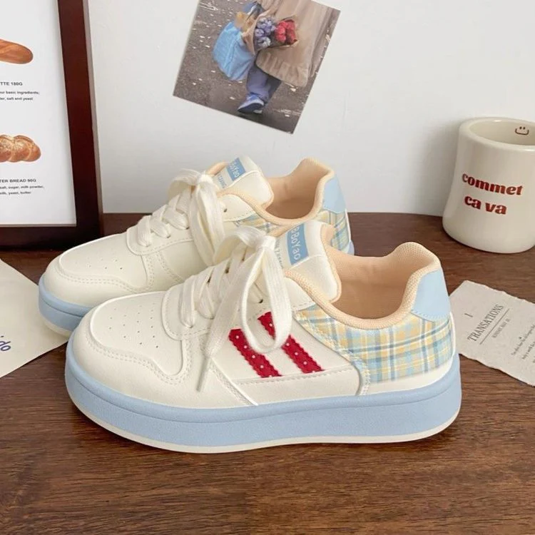 Damen modische und bequeme Sneakers im verzierten Design Heidi Mode - Image 6
