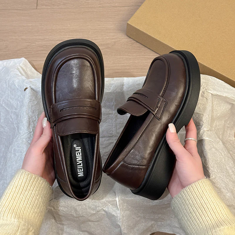 Damen modische und komfortable Loafers mit eleganter Lederoberfläche Heidi Mode - Image 4