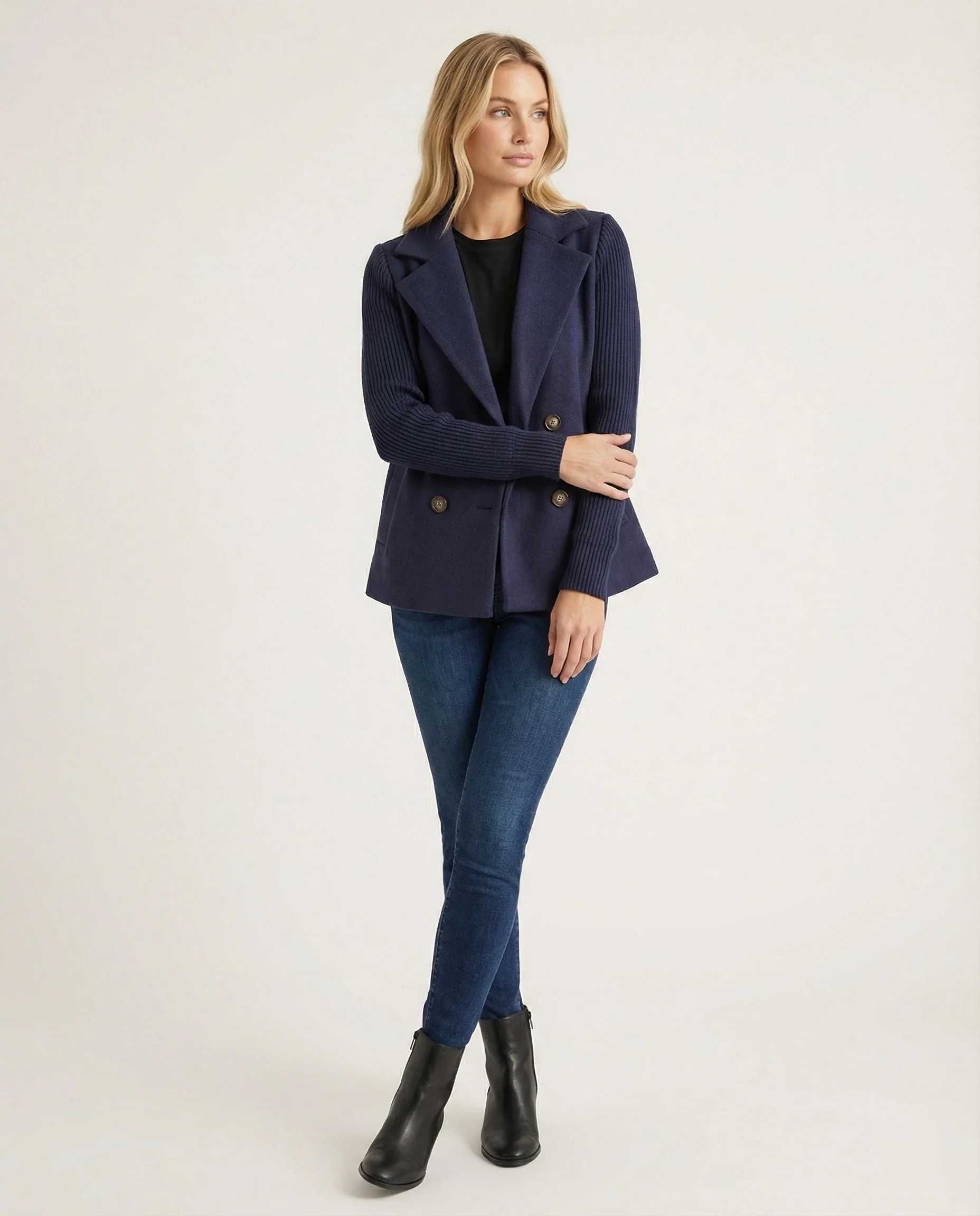 Damen Bouclé Blazer mit Strickärmeln - Image 2
