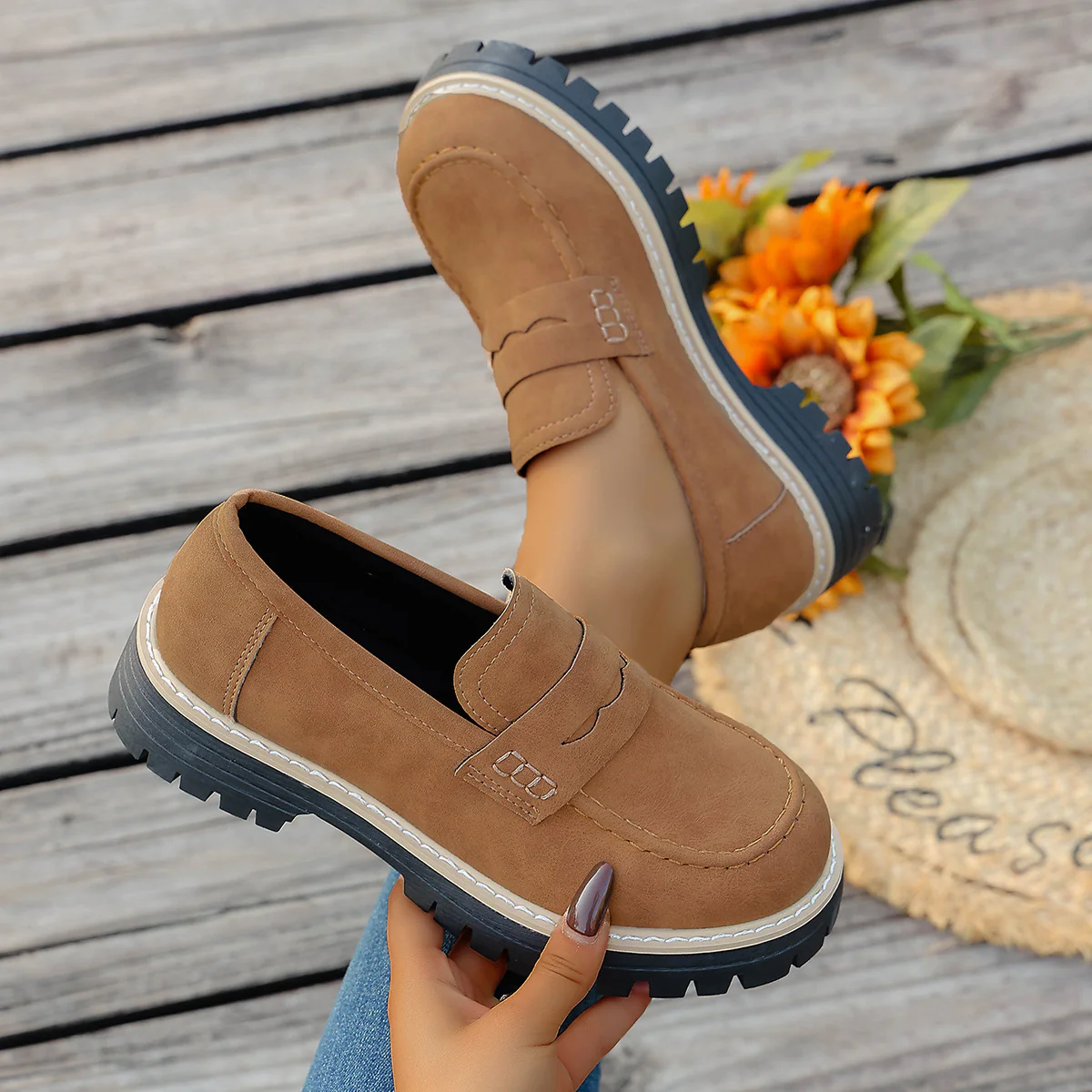 Damen Mokassin-Slipper mit rutschfester Profilsohle und modischer Lederoberfläche Heidi Mode - Image 10