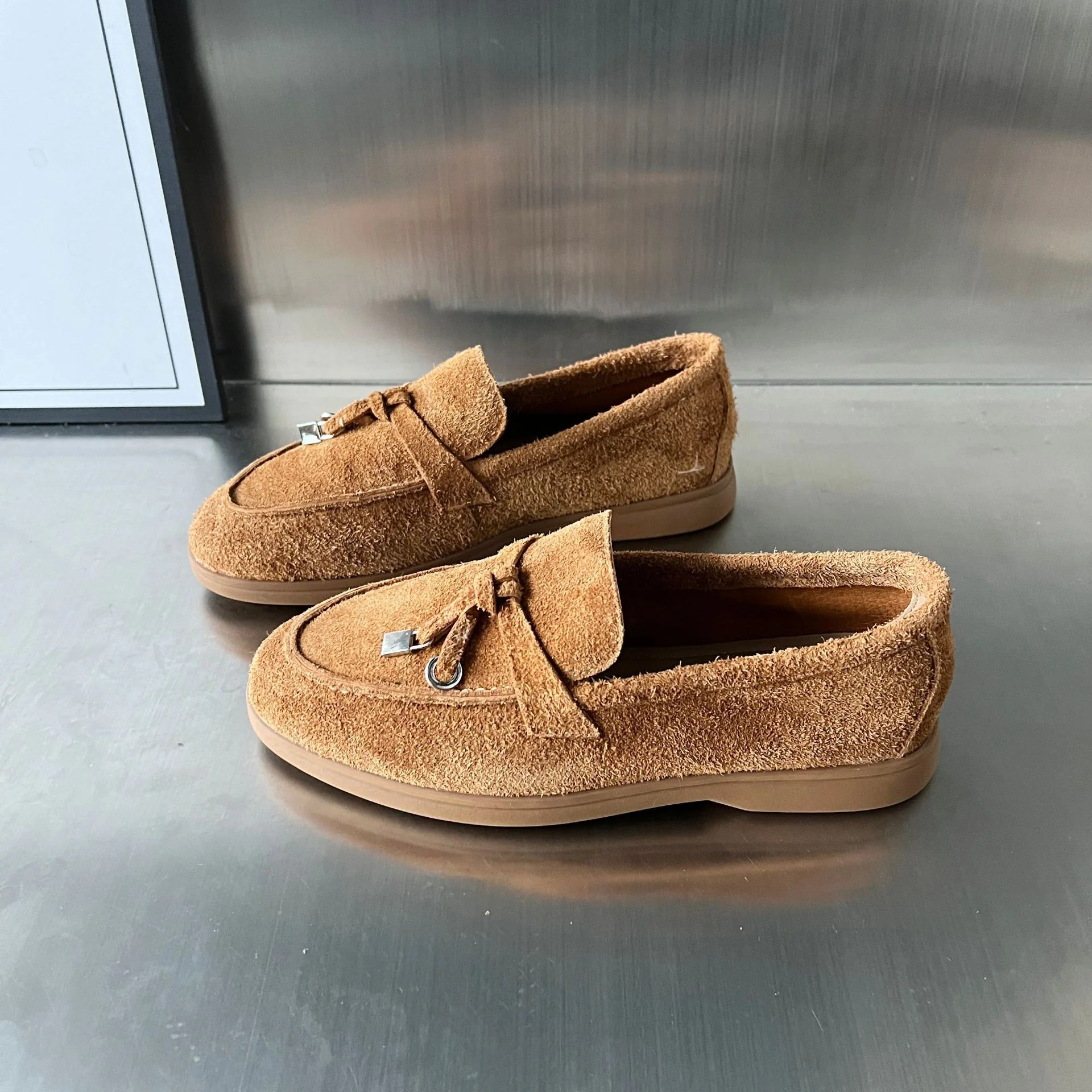 Damen Mokassins aus weichem Wildleder mit eleganter Schleifenverzierung Heidi Mode - Image 6