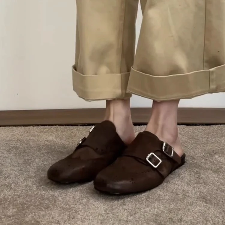 Damen Mokassins mit dekorativen Schnallen und perforierten Details Heidi Mode - Image 4