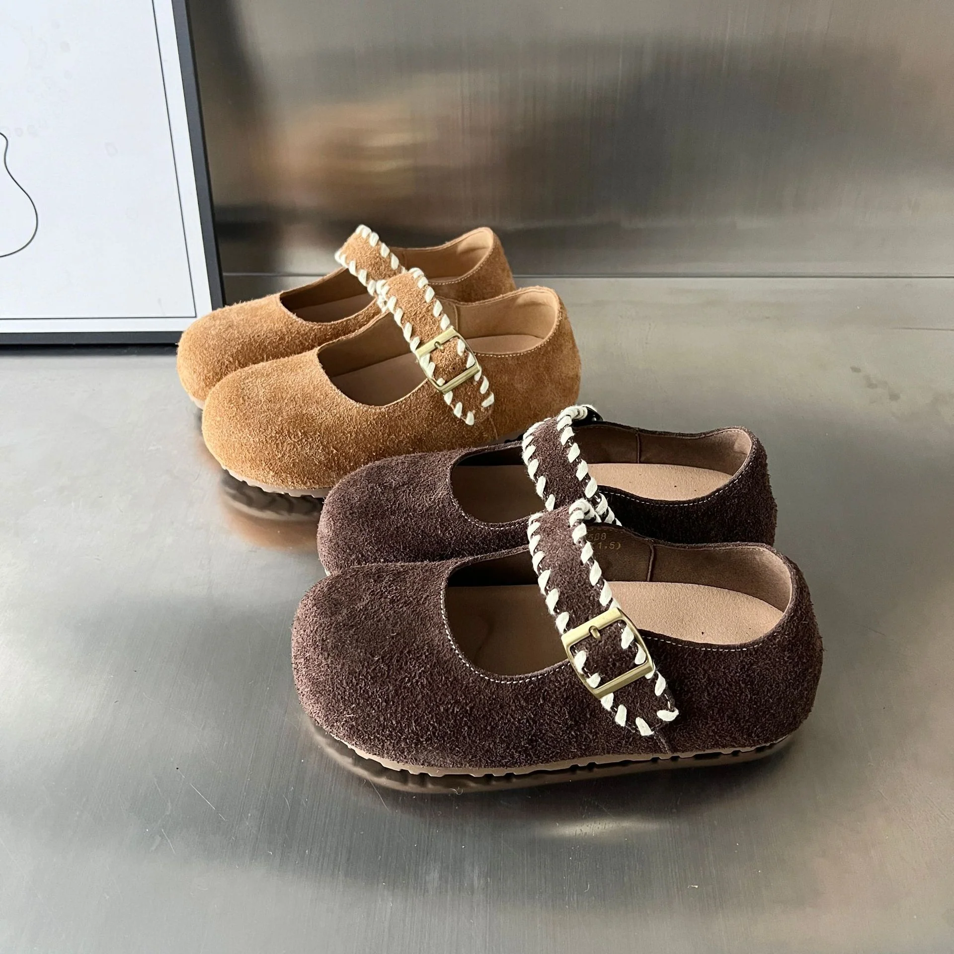 Damen Mokassins mit dekorativer Schnalle und weichem Wildleder Heidi Mode - Image 3
