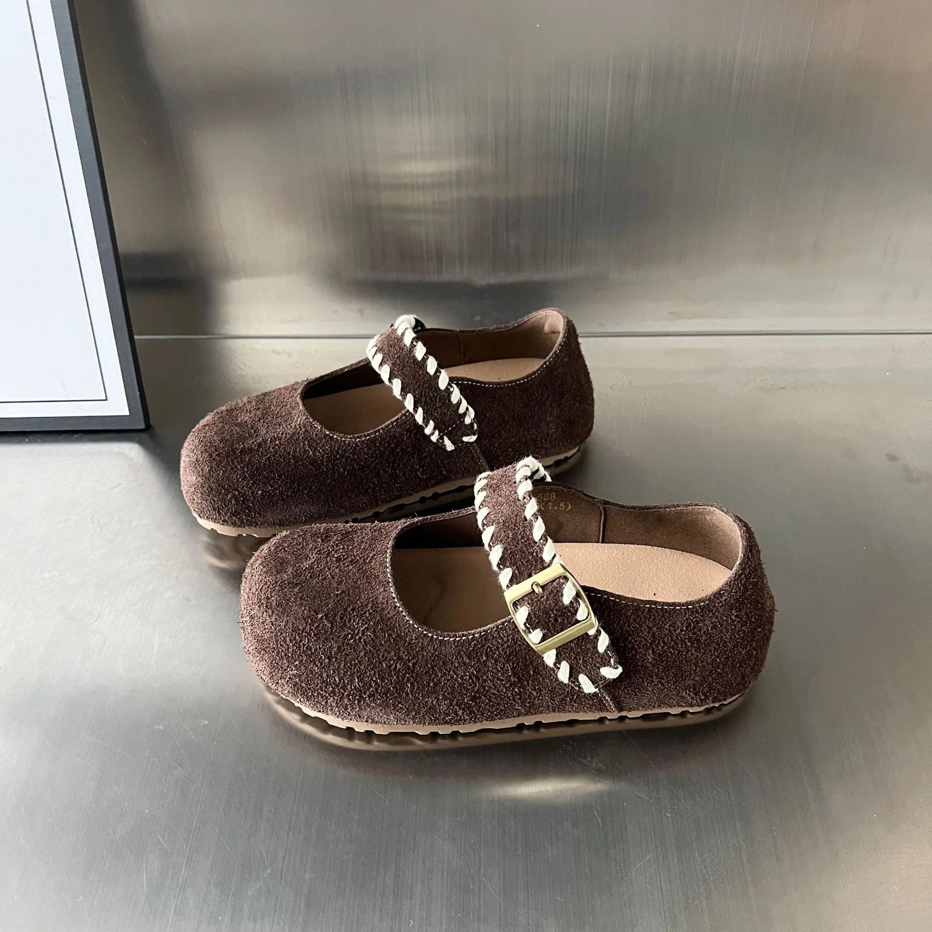 Damen Mokassins mit dekorativer Schnalle und weichem Wildleder Heidi Mode - Image 6