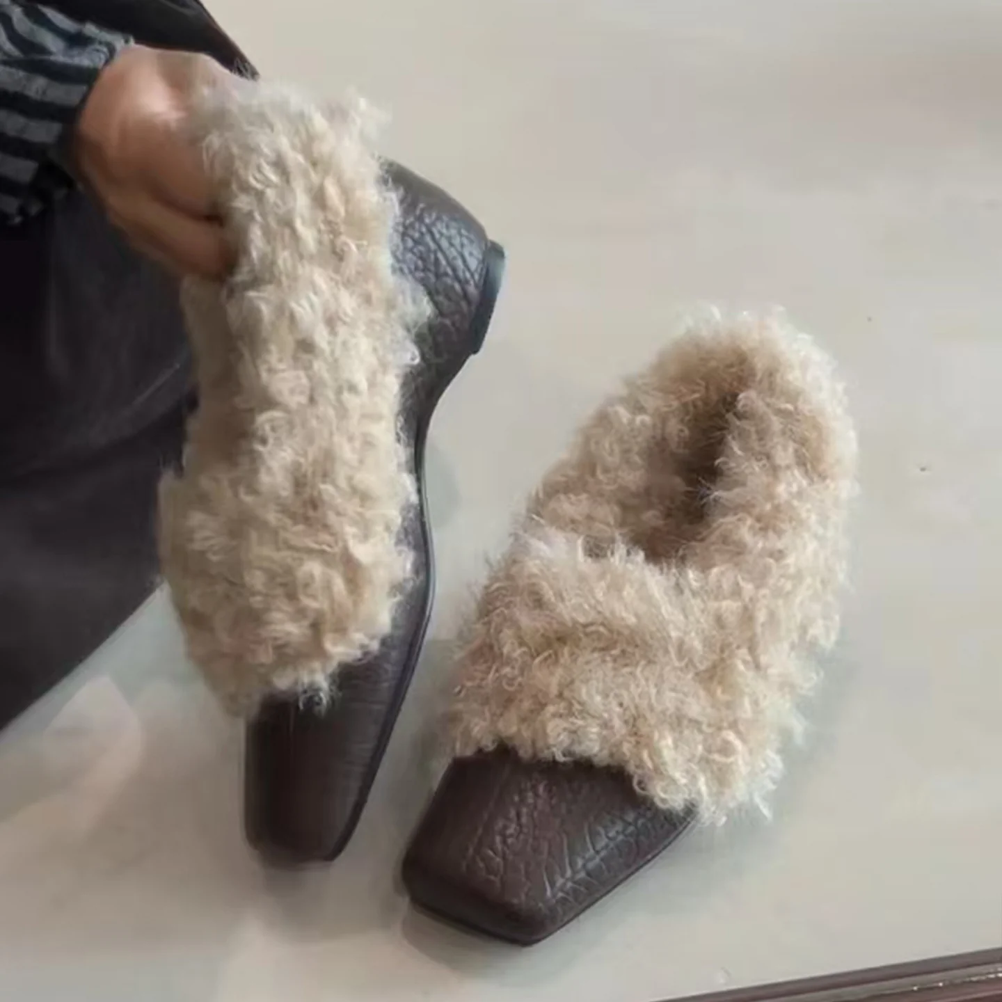 Damen Mokassins mit flauschigem Kragen und stylischem Design Heidi Mode - Image 8