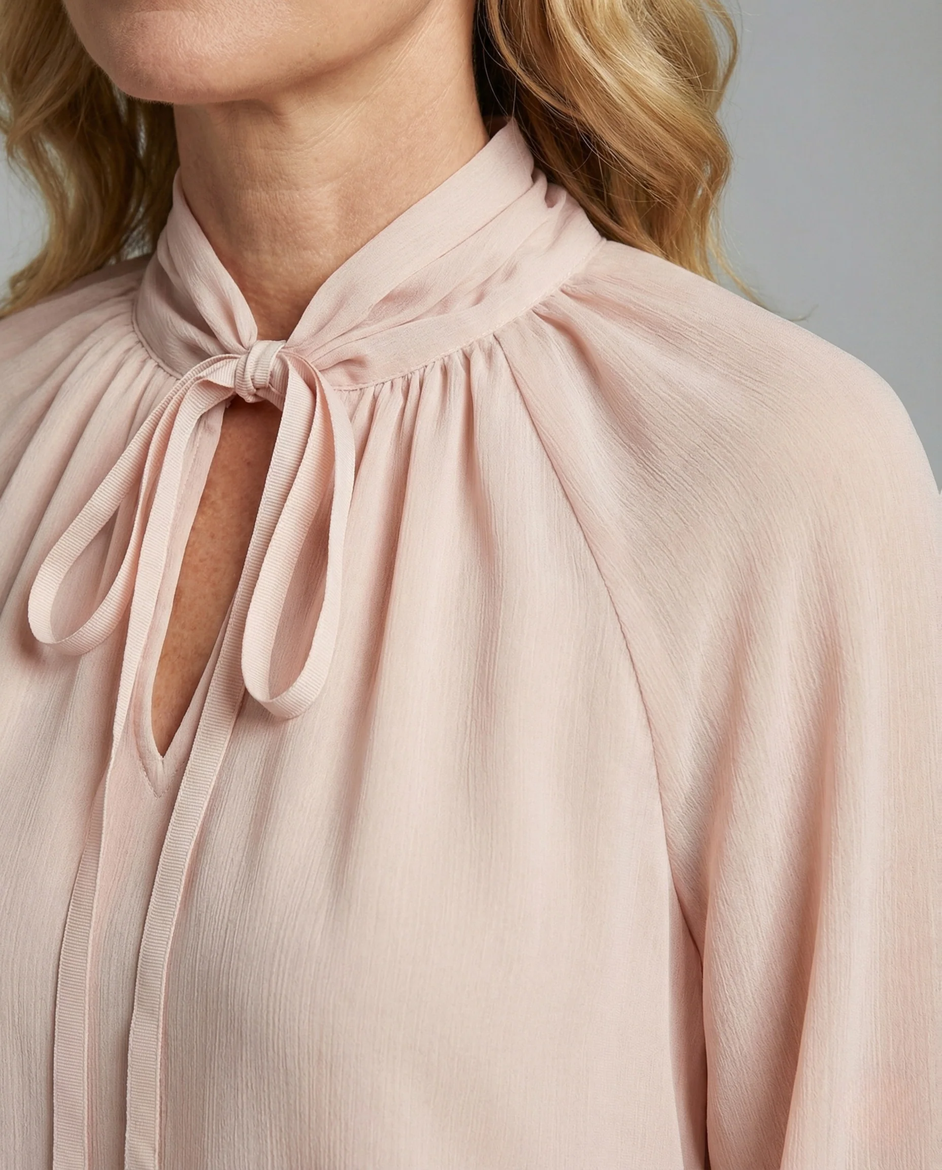Damen Ärmellose Bluse mit Schleifenkragen A-Linie - Image 3