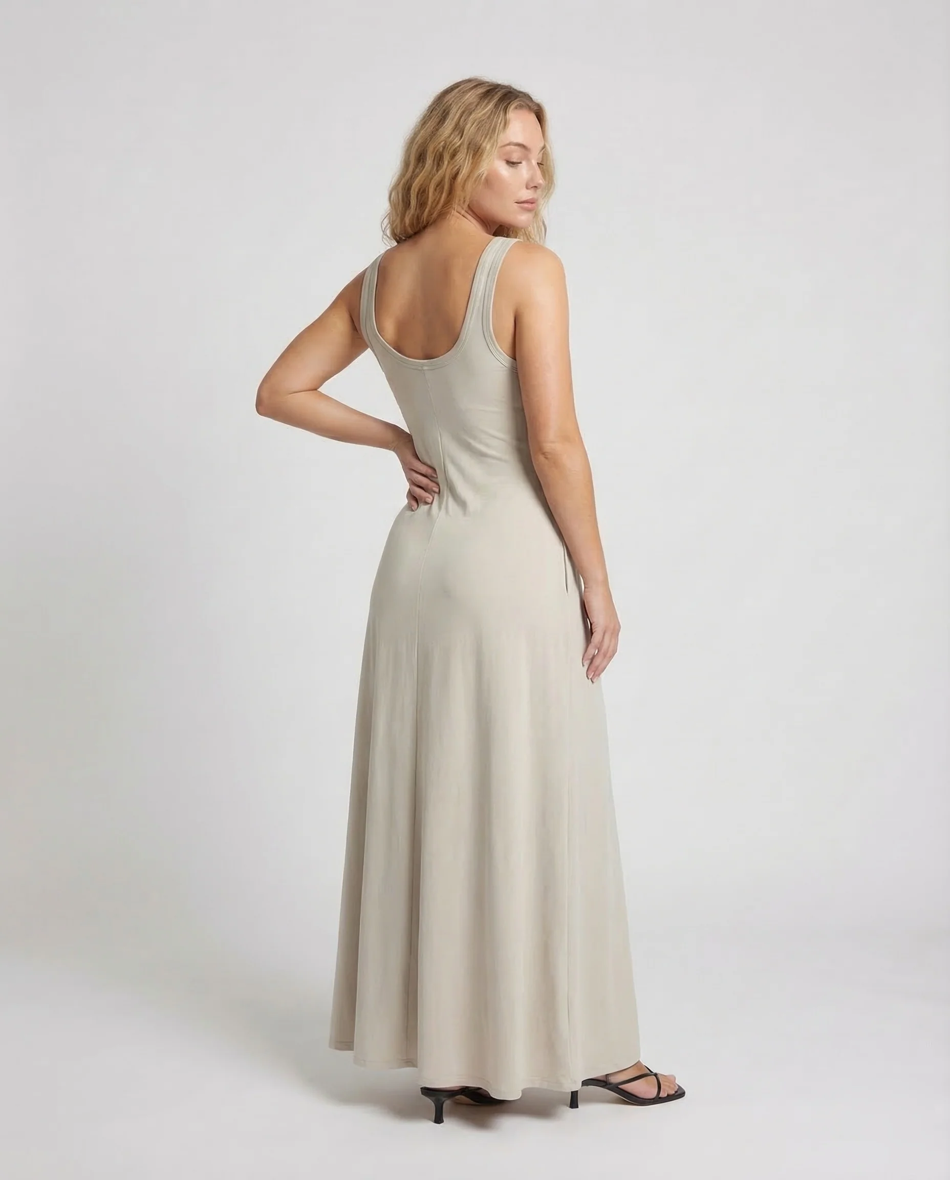 Damen Jersey Maxikleid Ärmellos - Image 4