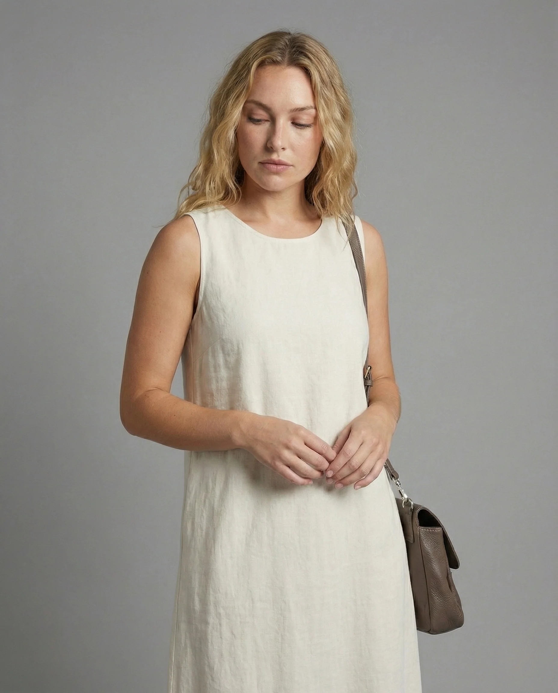 Damen Leinenmix Maxikleid mit Volant und Taschen - Image 2