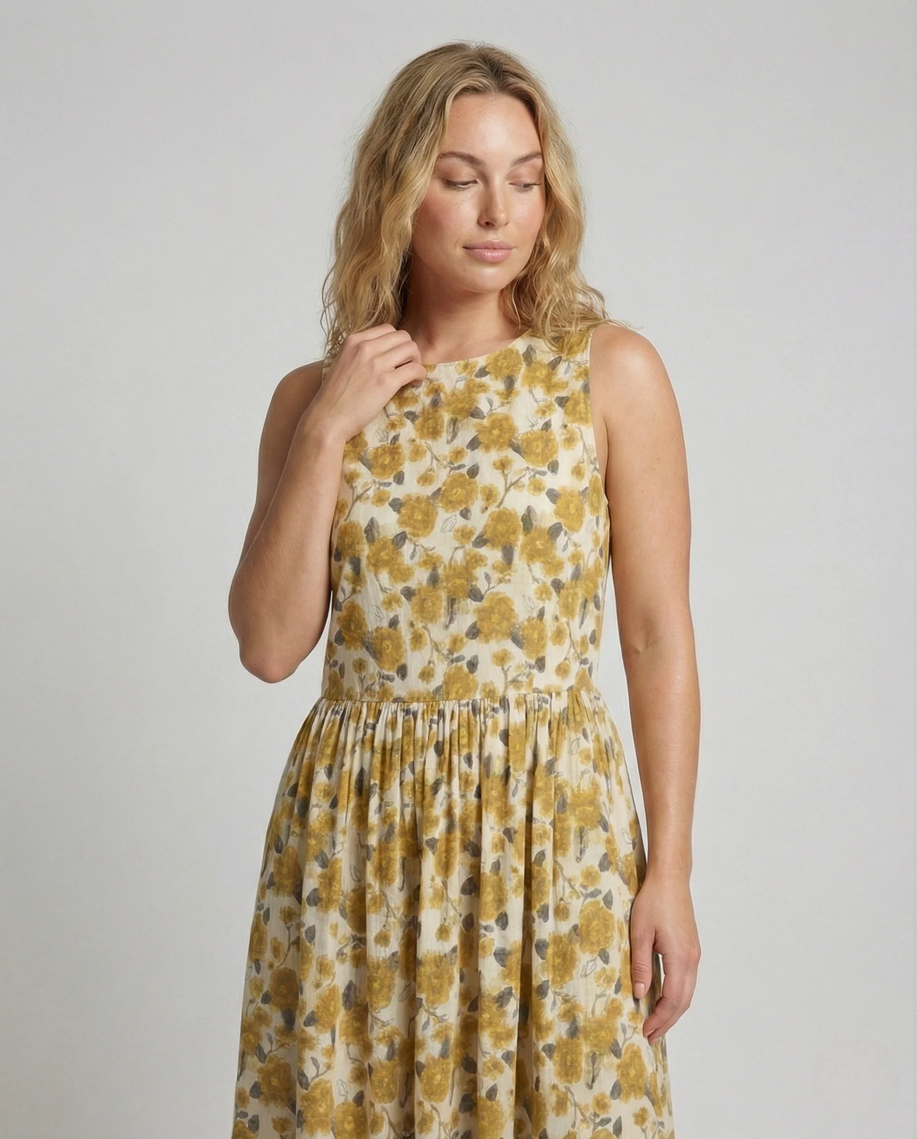 Damen Leinenoptik Maxikleid mit Faltenrock - Image 2