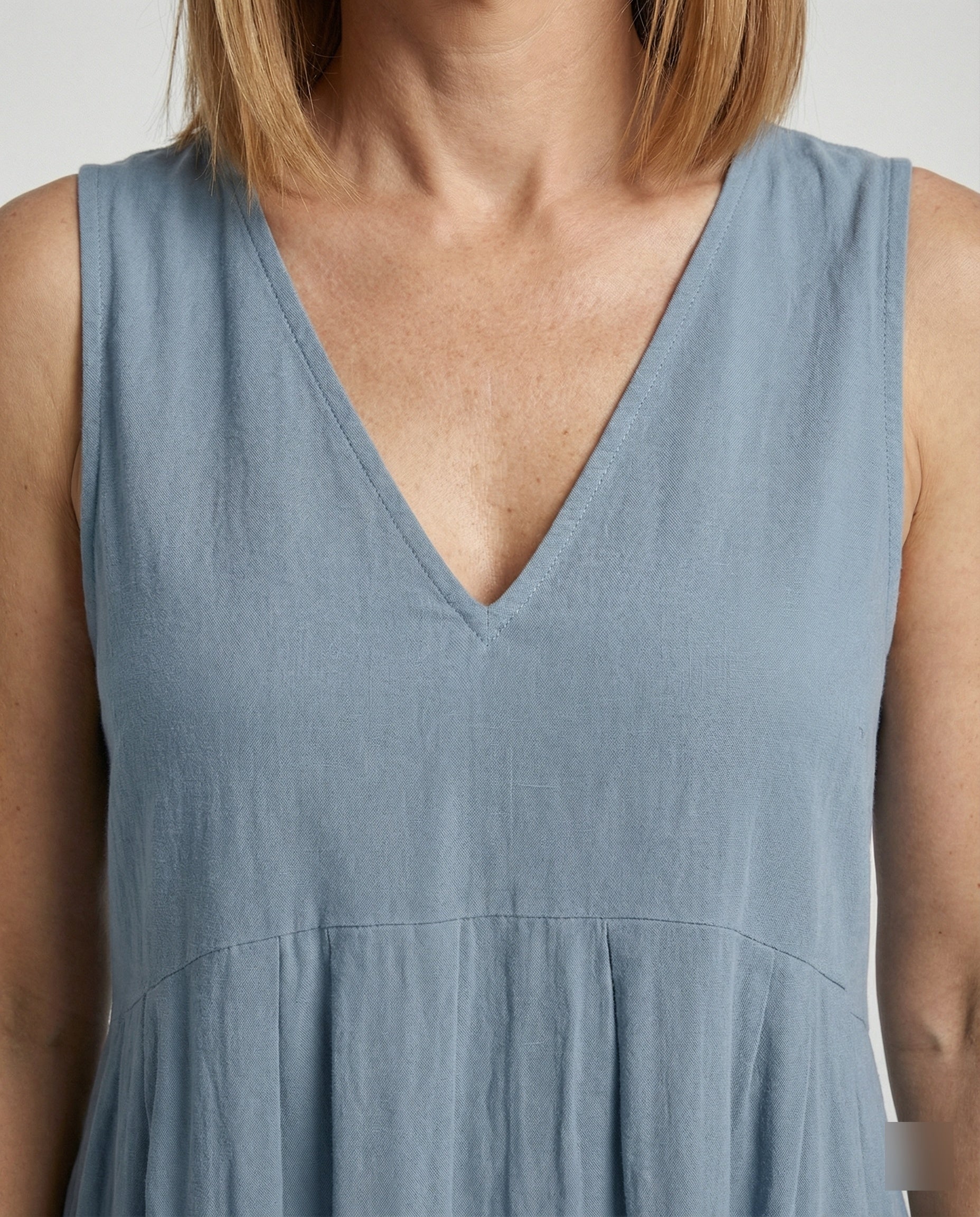 Damen Freizeitkleid Leinen mit V-Ausschnitt - Image 4