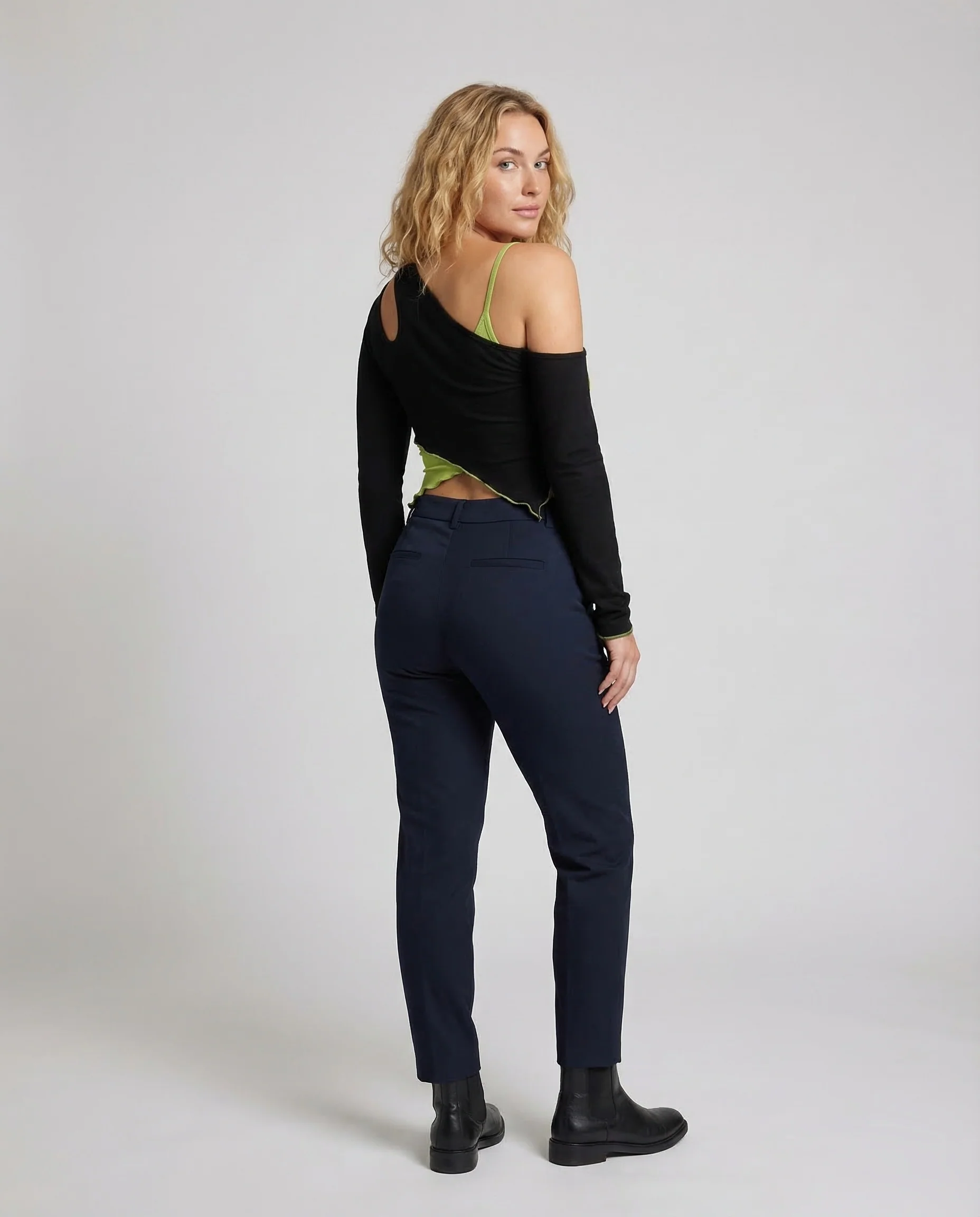 Damen Crop Top Asymmetrisch - Image 4