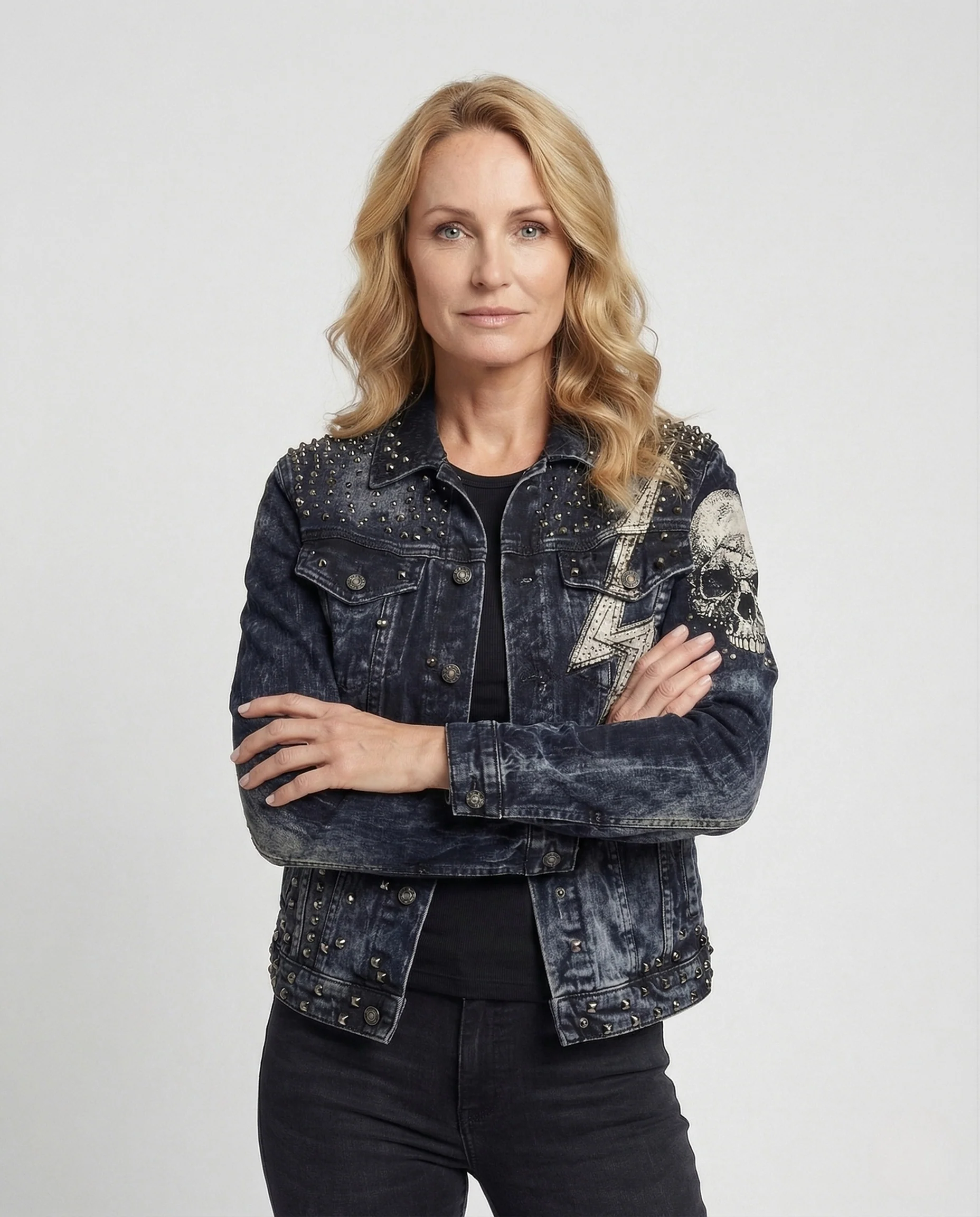 Damen Bestickte Jeansjacke Boho Stil mit 3D Blütenapplikationen und Nieten - Image 2