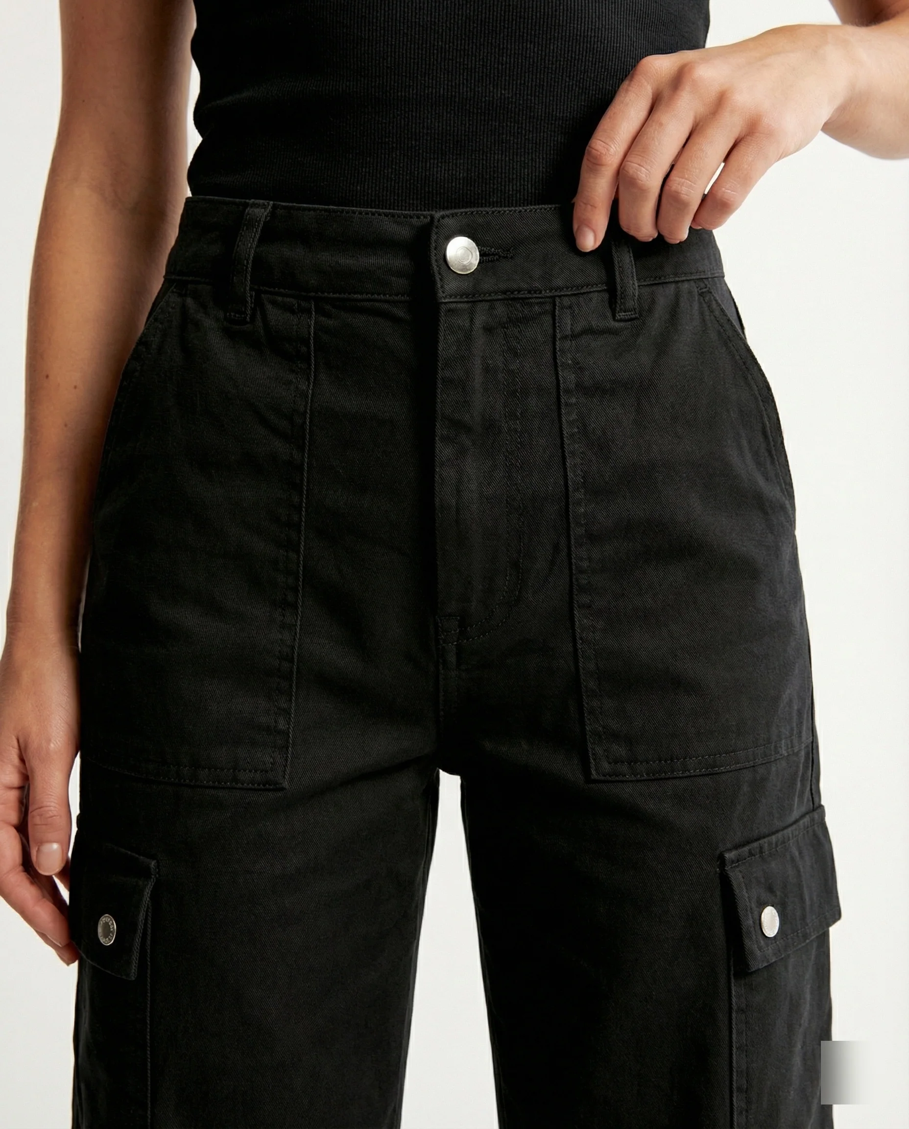Damen Cargohose mit tiefem Schritt, konturierten Kniepaneelen, aufgesetzten Druckknopf-Taschen und schmal zulaufendem Bein Heidi-Mode - Image 3