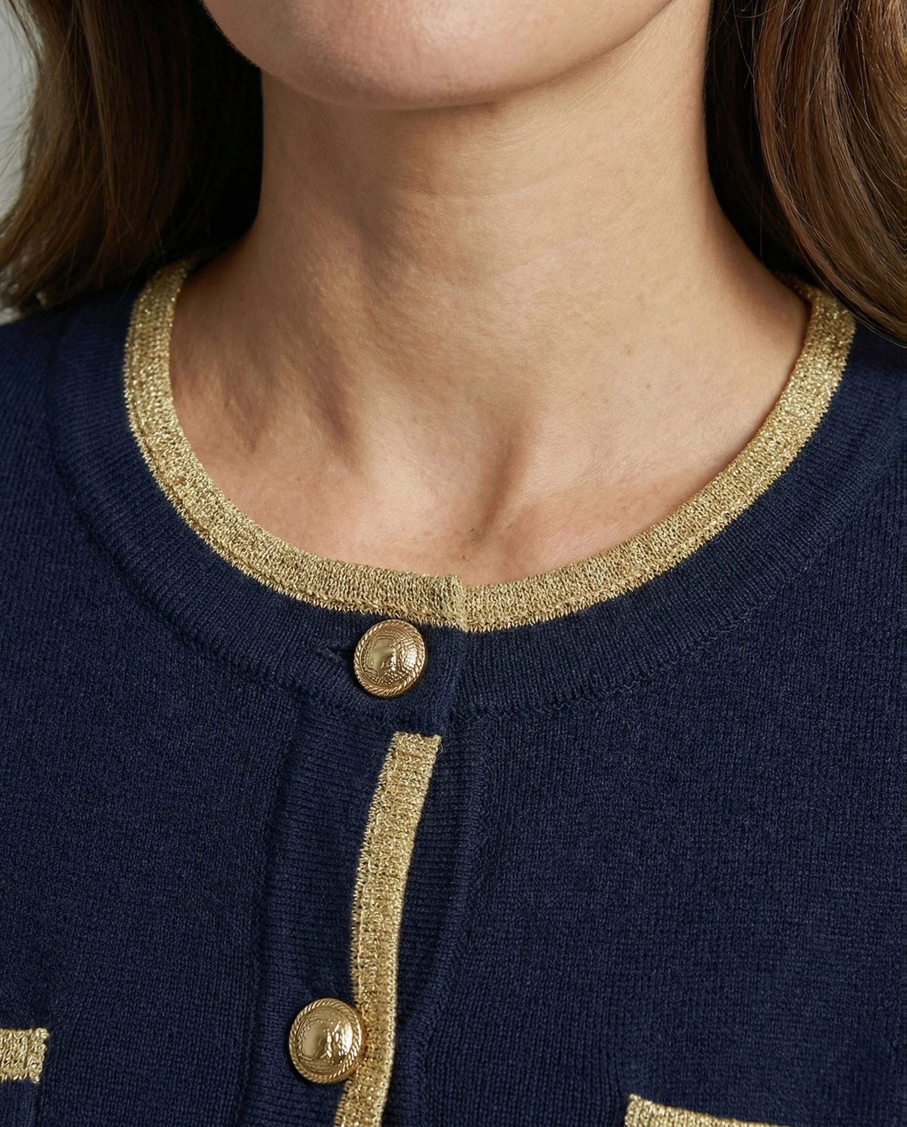 Edles Strick-Zweiteiler mit kurzem Knopfcardigan und hochtaillierter Weitbein-Hose Heidi Mode - Image 2