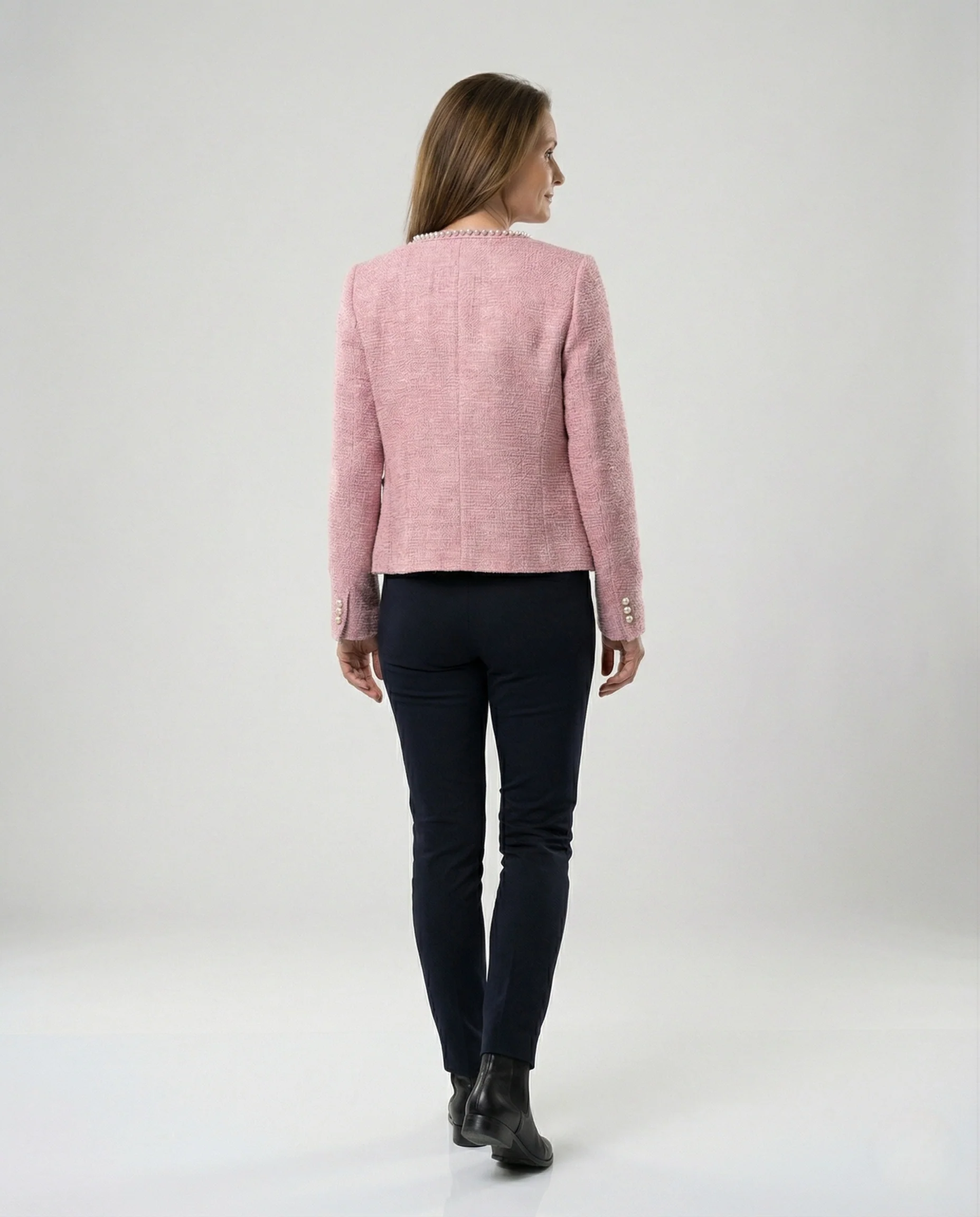 Elegante Bouclé-Kurzjacke mit Perlenbesatz und Schmuckknöpfen Heidi Mode - Image 4