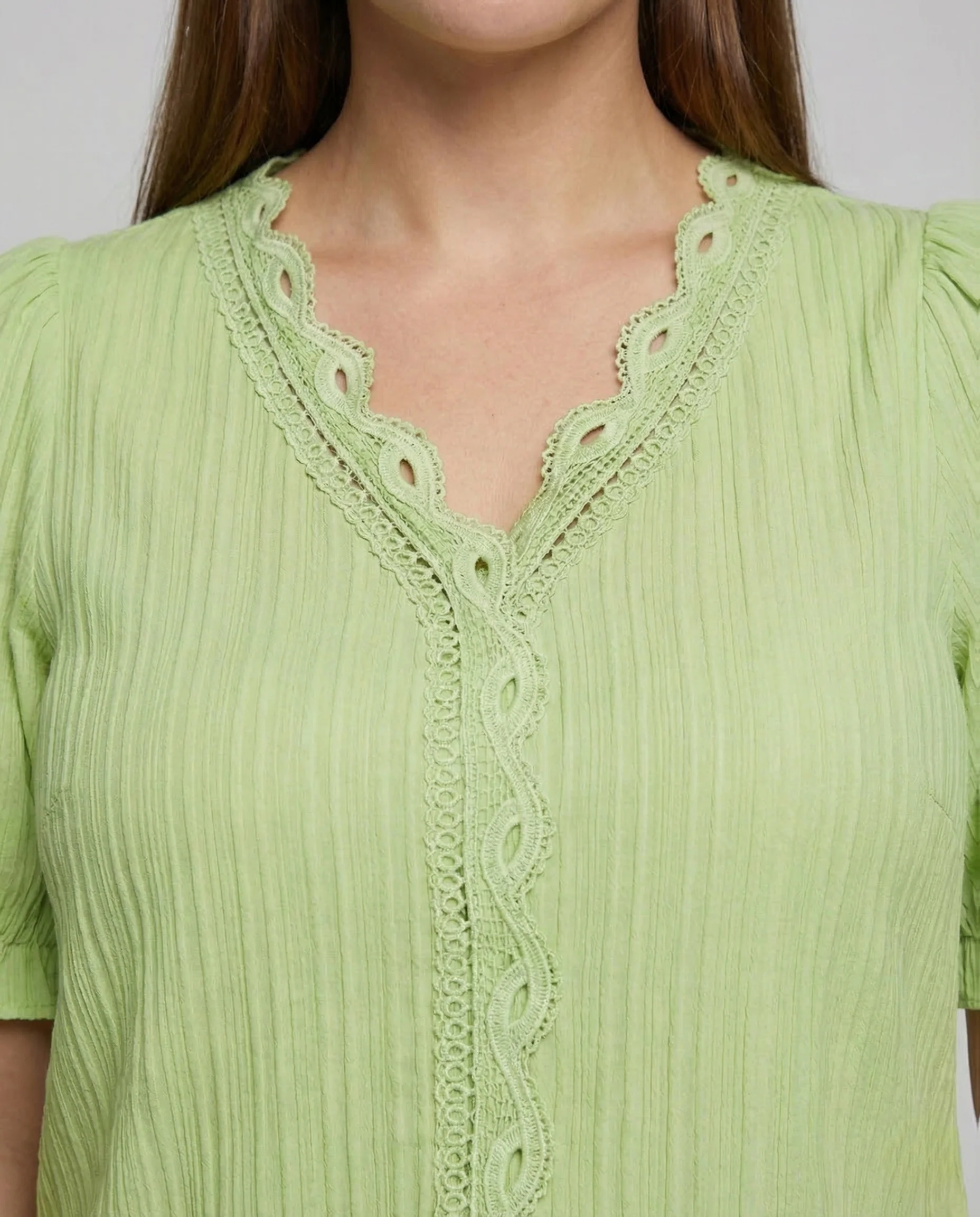 Damen Plissee Bluse Spitze Kurzarm - Image 3
