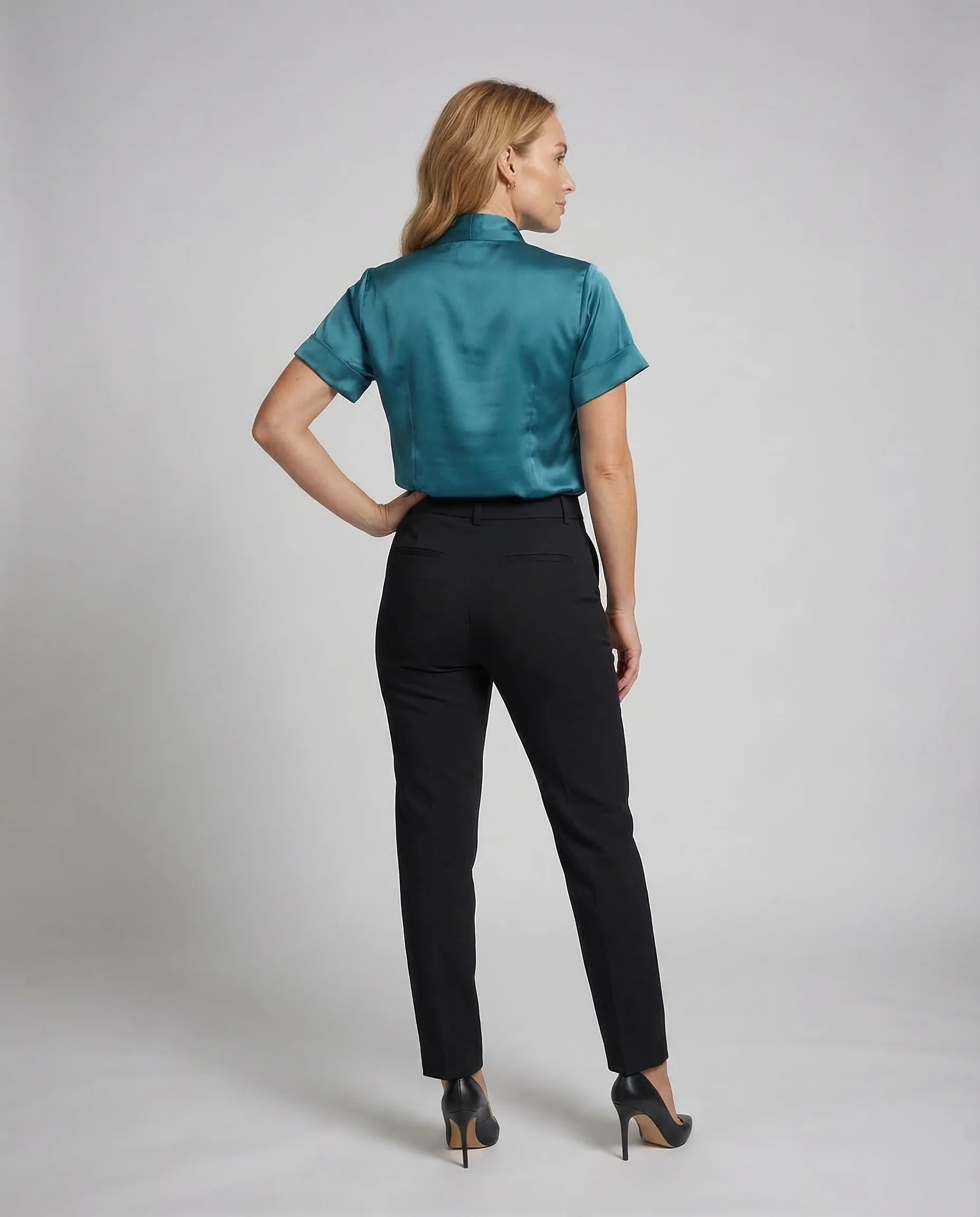 Damen Satinbluse Stehkragen - Image 3