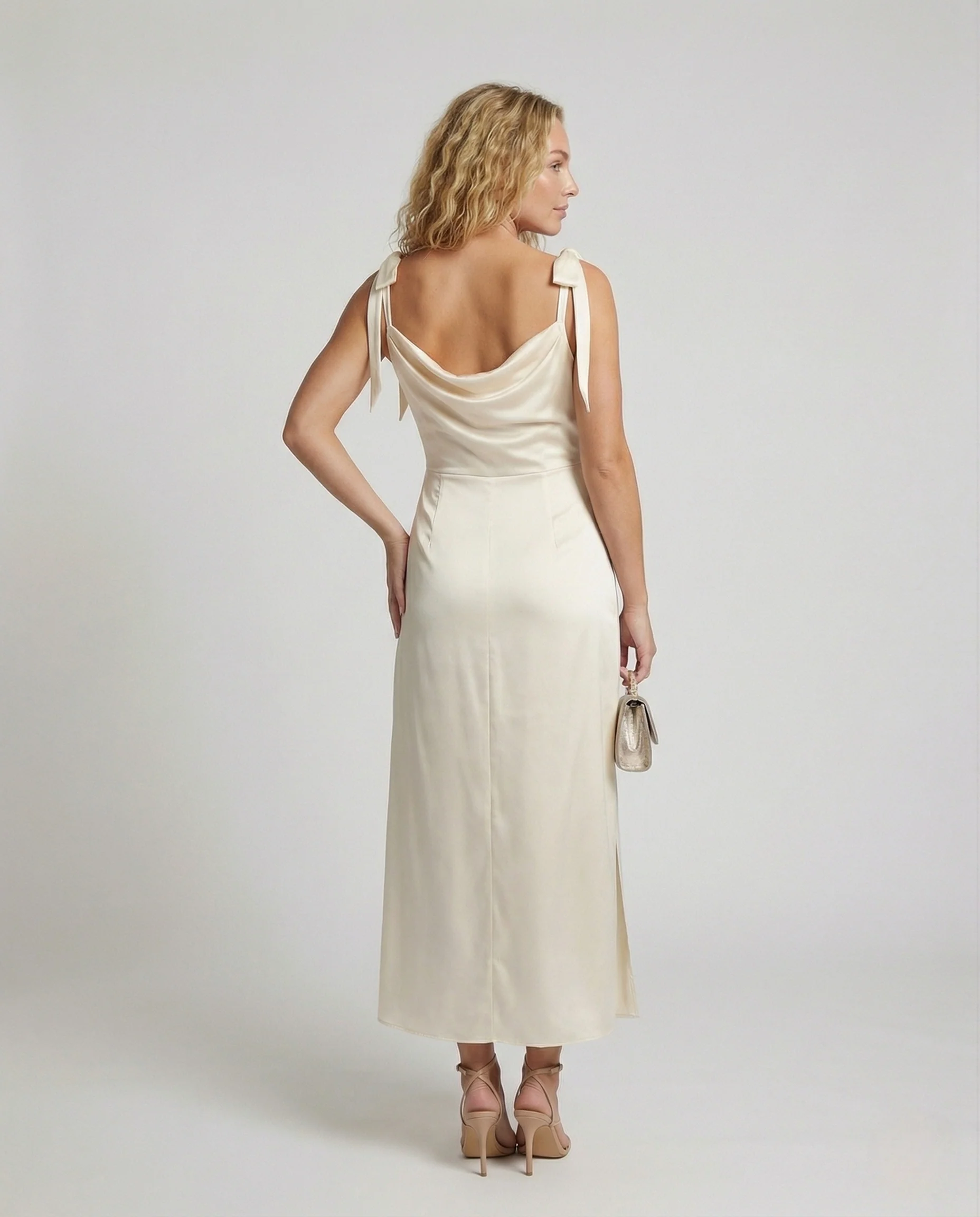 Damen Satin Abendkleid mit Wasserfallausschnitt - Image 4