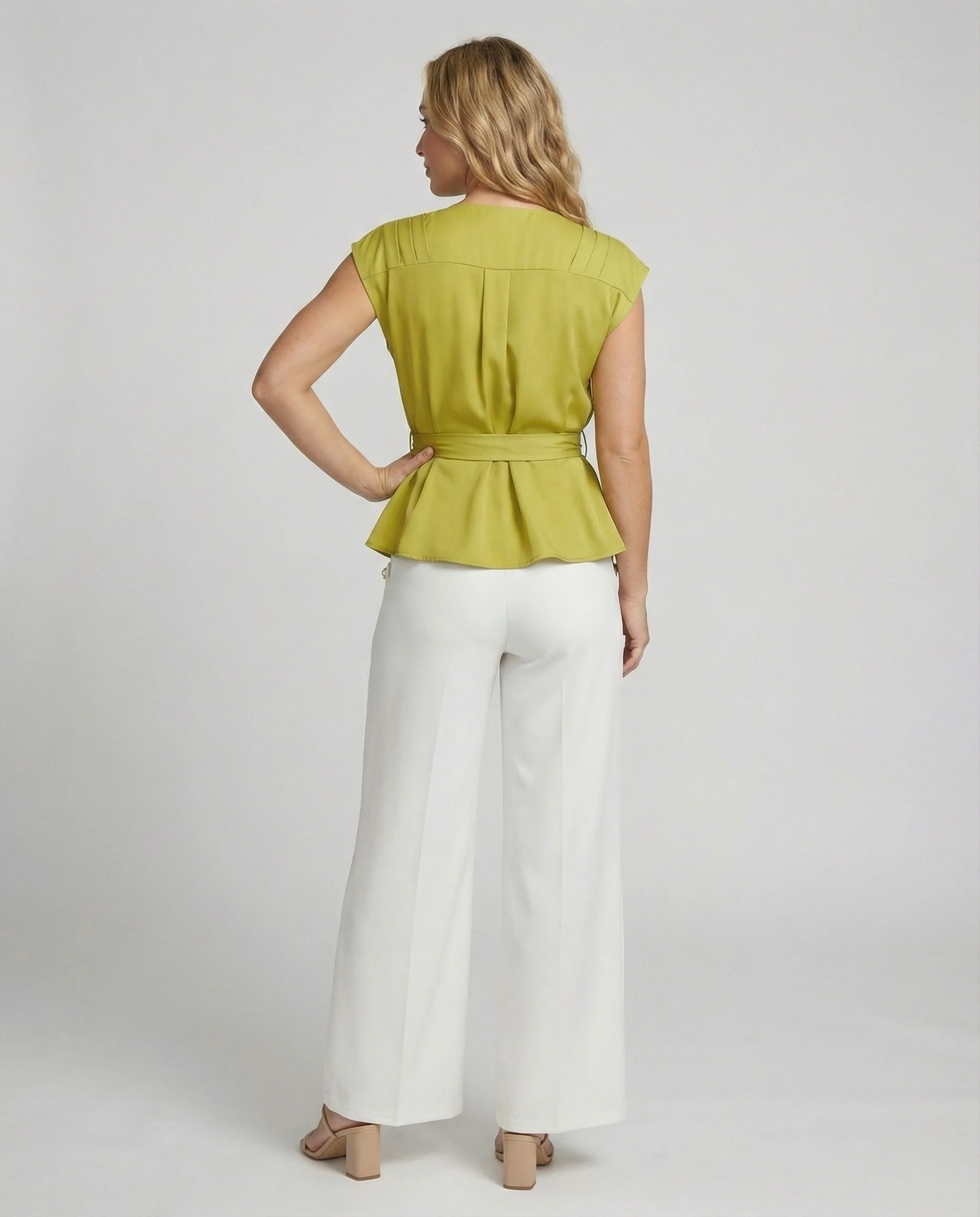 Elegantes Zweiteiler-Set Wickelblusentop mit Taillengürtel und hochgeschnittene Palazzohose mit Frontschlitz Heidi Mode - Image 3