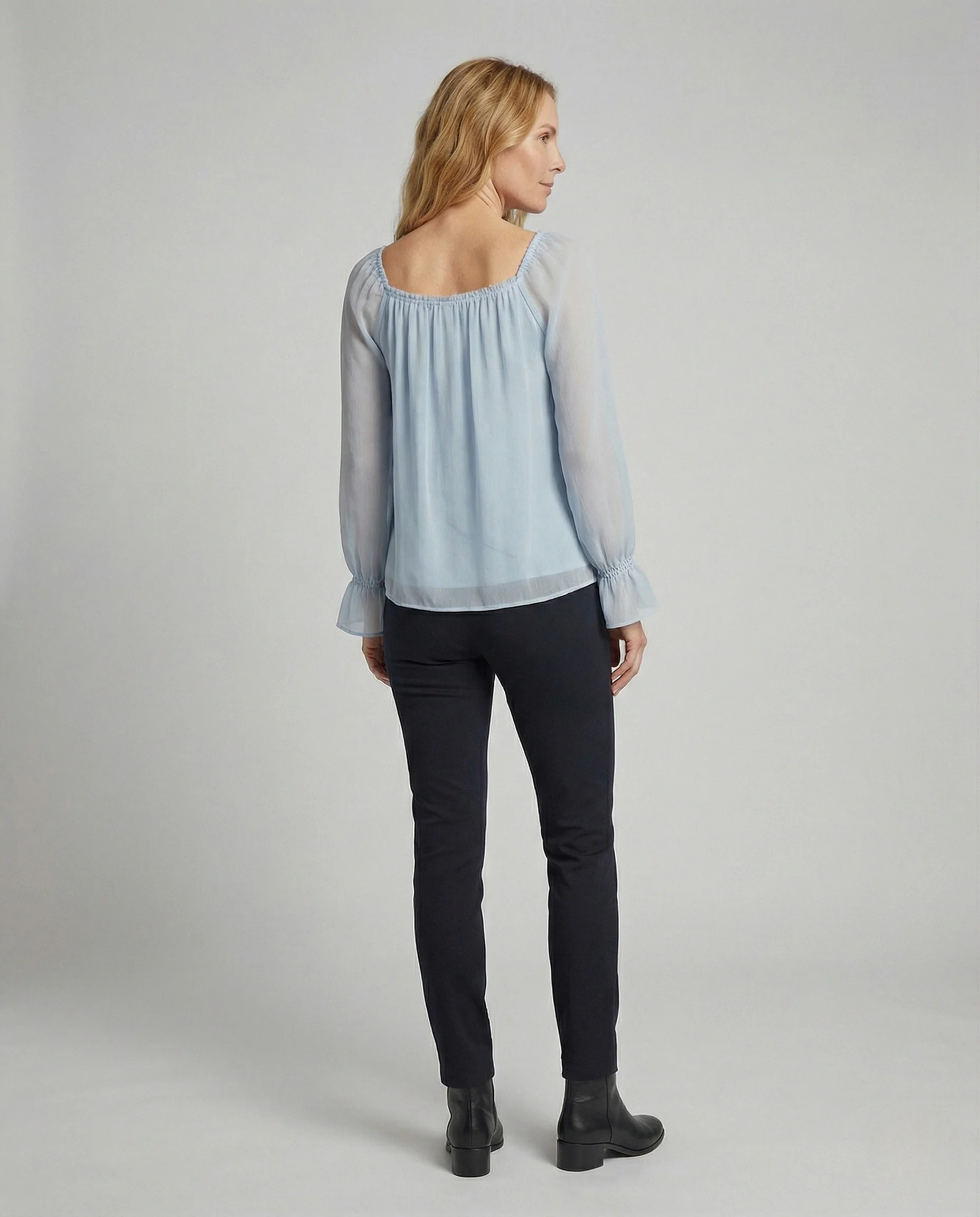 Damen Chiffonbluse mit Carree Ausschnitt - Image 4