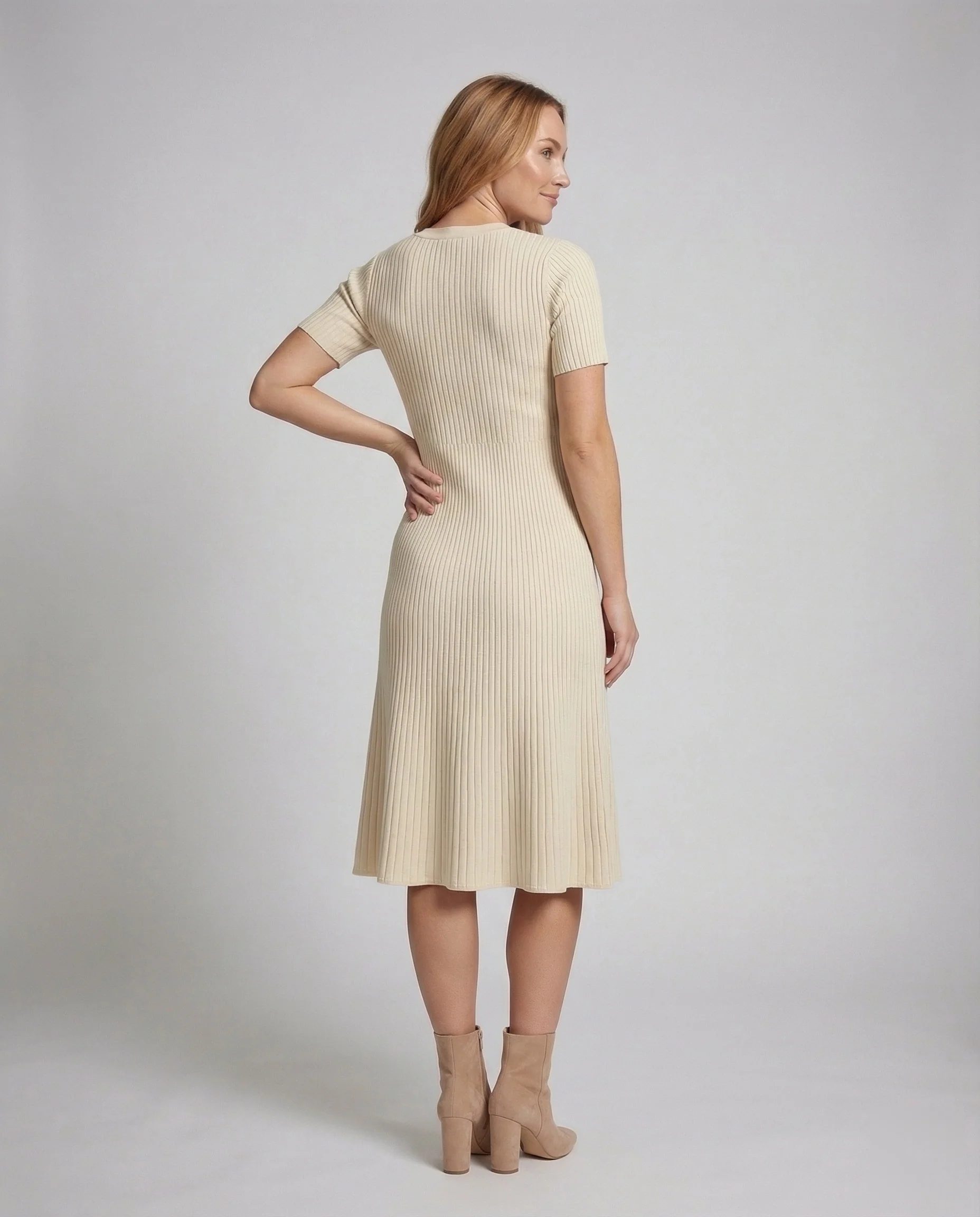 Damen Rippenstrick Midikleid mit V-Ausschnitt - Image 4