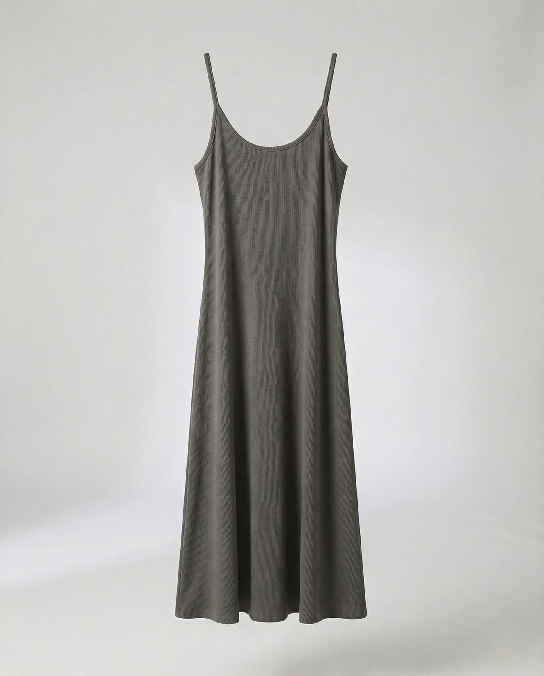 Figurnahes Maxikleid aus Feinstrick mit Spaghettiträgern Heidi Mode - Image 7