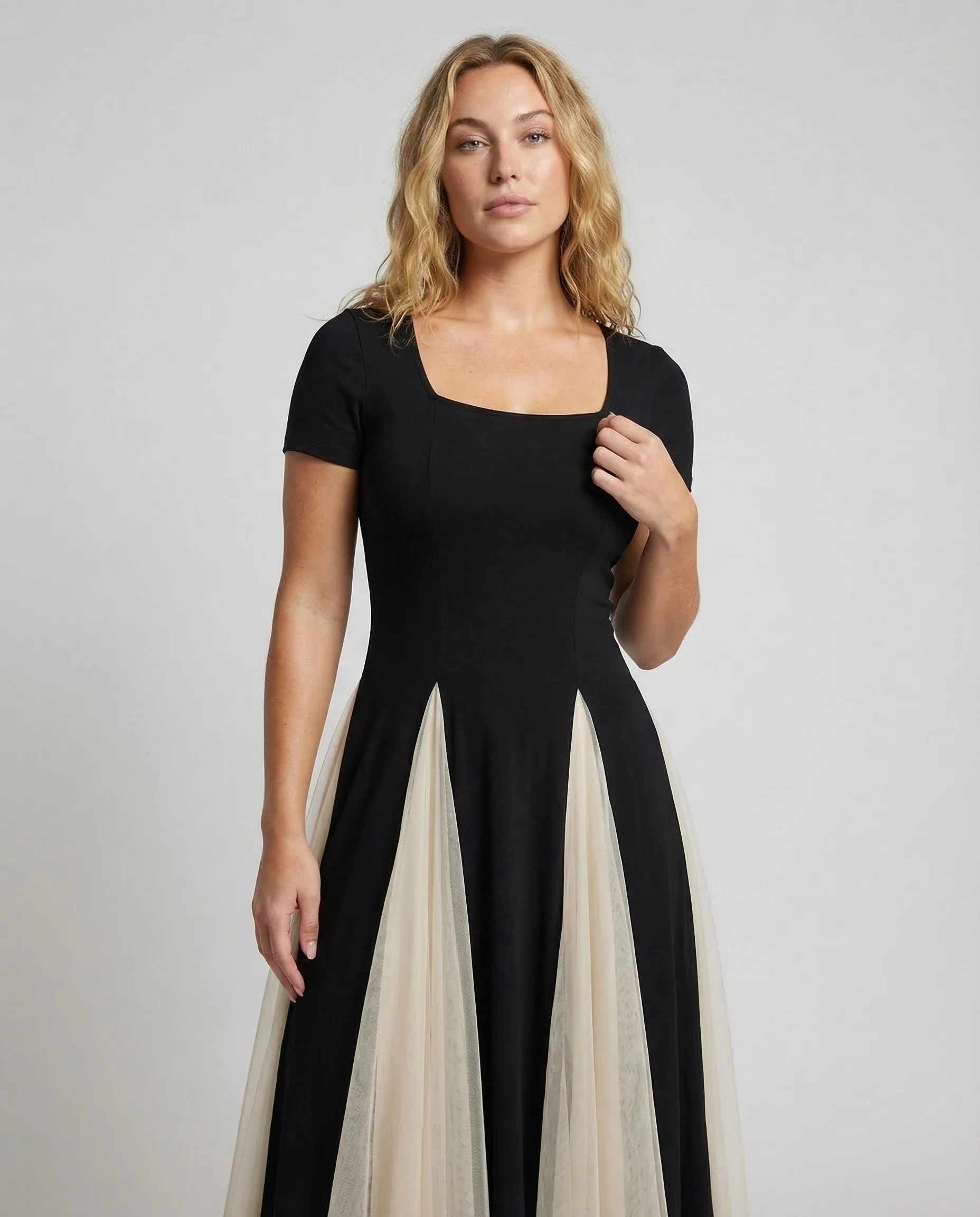 Damen Figurnahes Maxikleid mit Stufen - Image 2