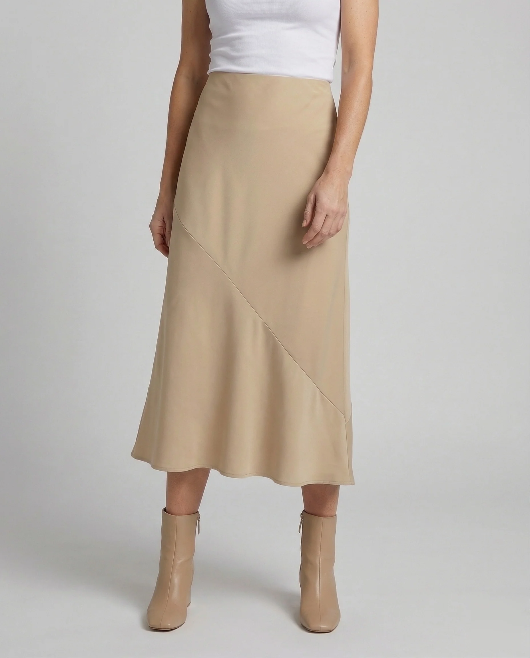 Damen Satin Maxirock A Linie - Image 2