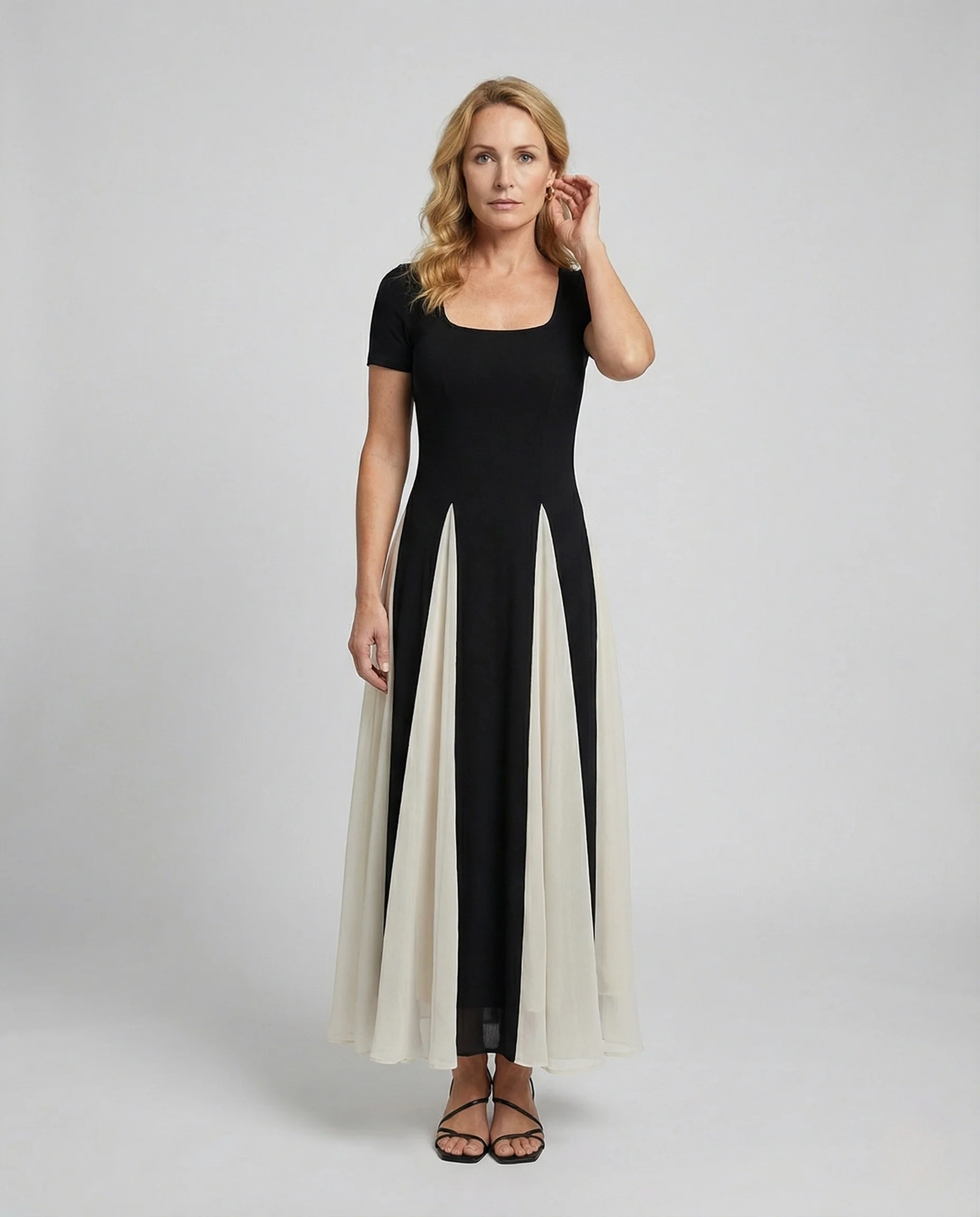 Maxikleid Mit Kontrast Paneelen Damen