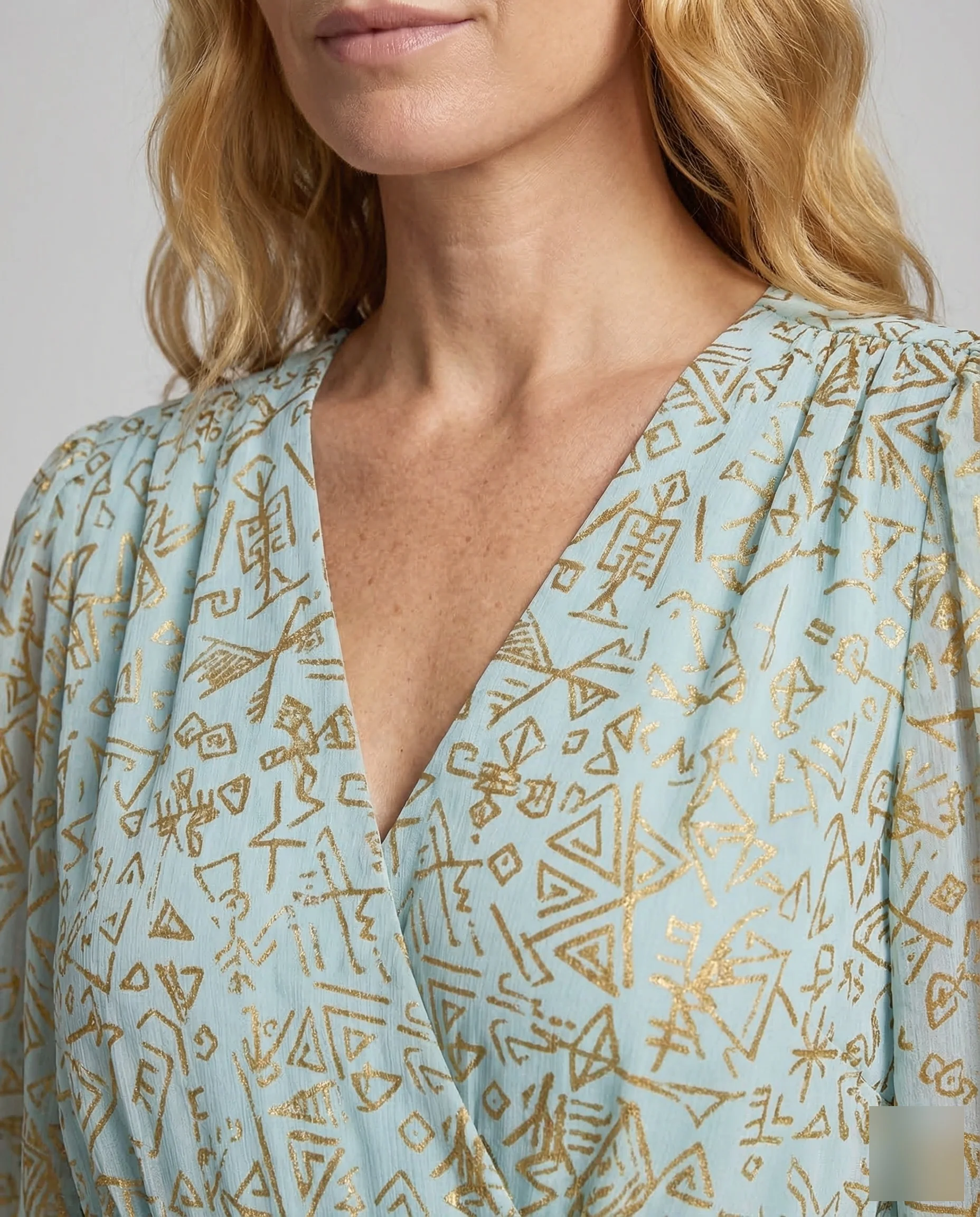 Damen Maxikleid mit V-Ausschnitt und Glockenrock - Image 3