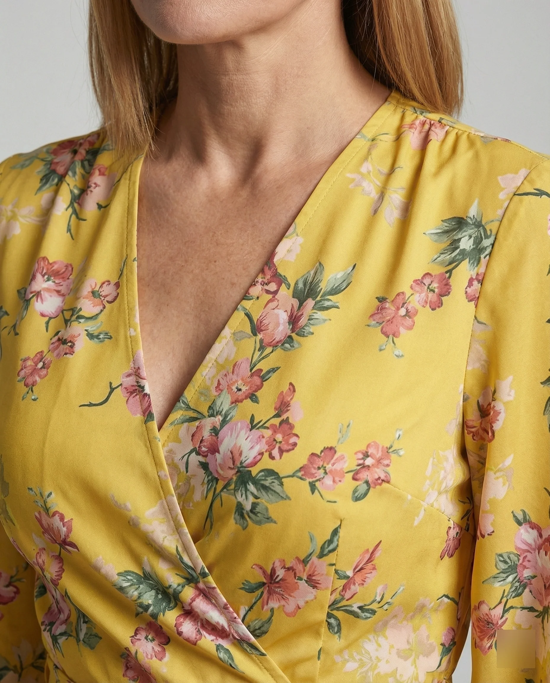 Damen Blumenkleid Midi Wickeloptik - Image 4